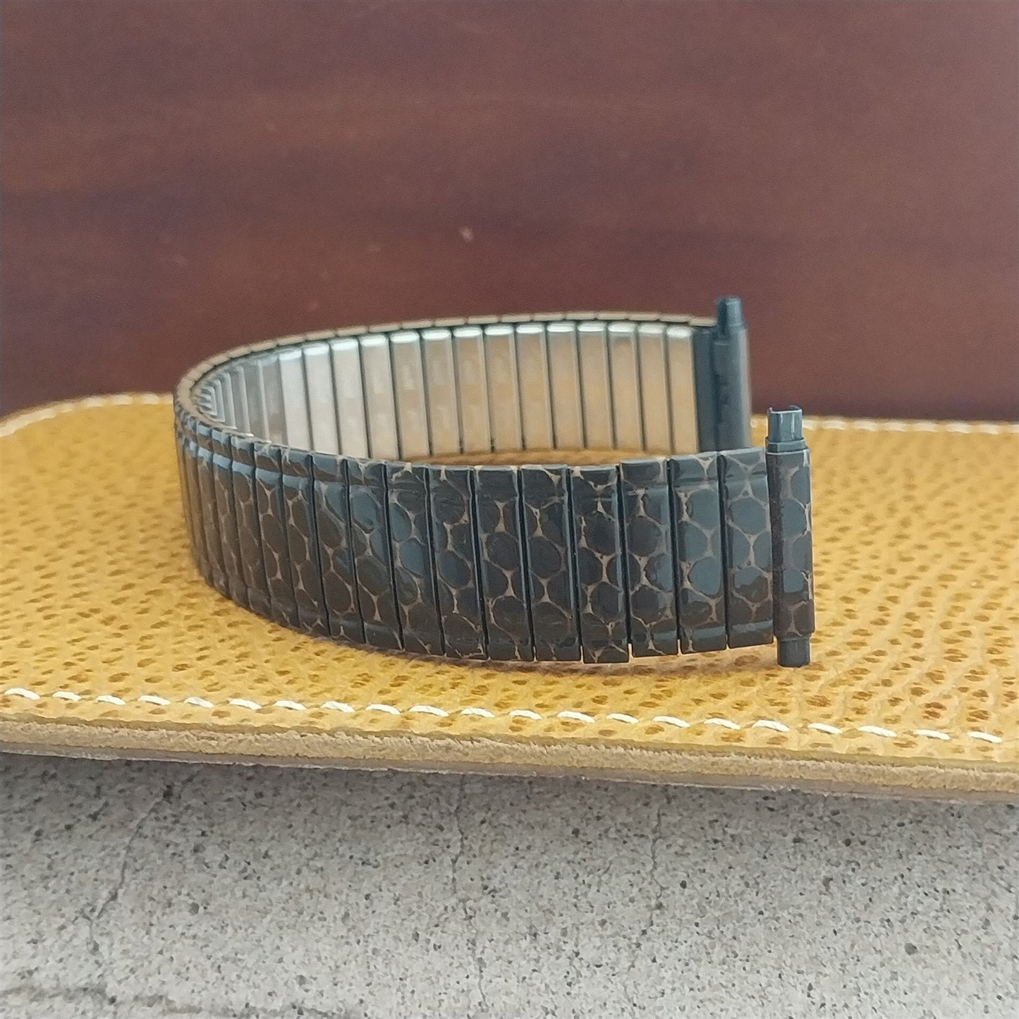 Speidel USA Snakeskin Enameled Old-Stock Expansion 16mm-22mm Vintage Watch Band