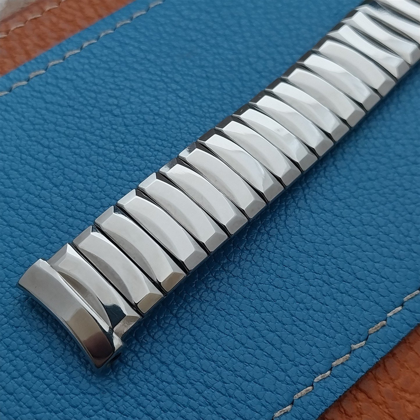 17.2mm Gemex Short Stainless Steel Expansion Unused 1950s Vintage Watch Band