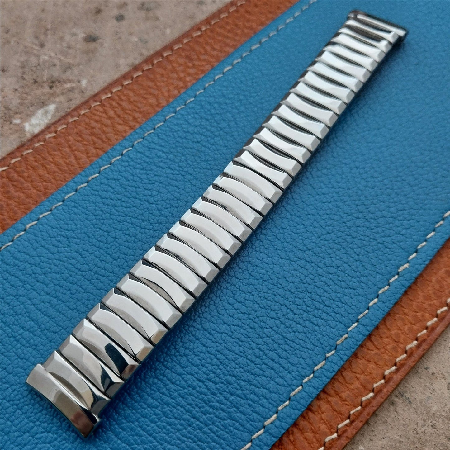 17.2mm Gemex Short Stainless Steel Expansion Unused 1950s Vintage Watch Band
