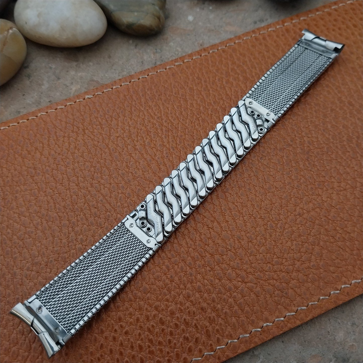 Original Gruen Calendar Alarm Kreisler Stainless Steel Unused Vintage Watch Band