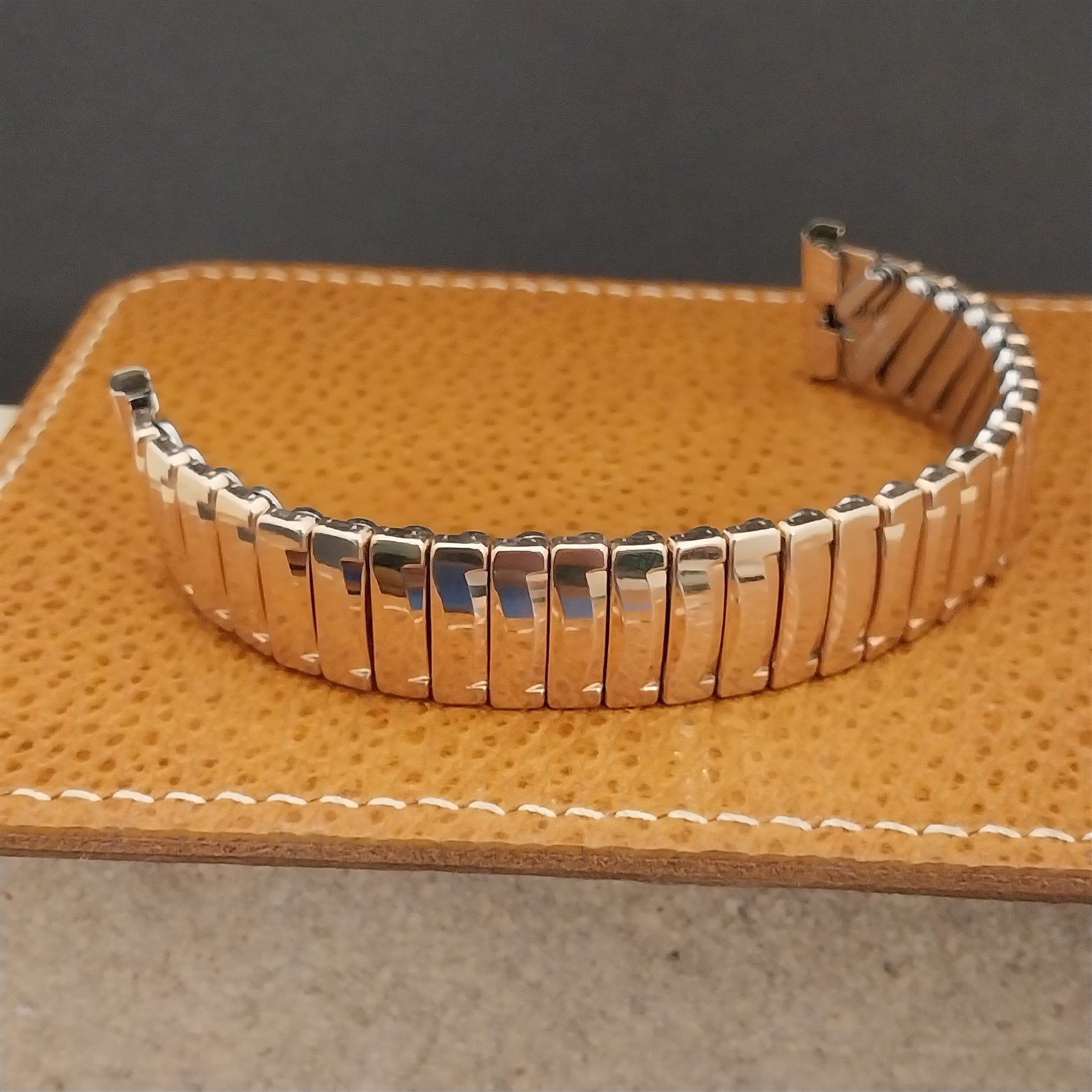 19mm 18mm Rose Gold-Filled JB Champion Venetian 1950s Unused Vintage Watch Band