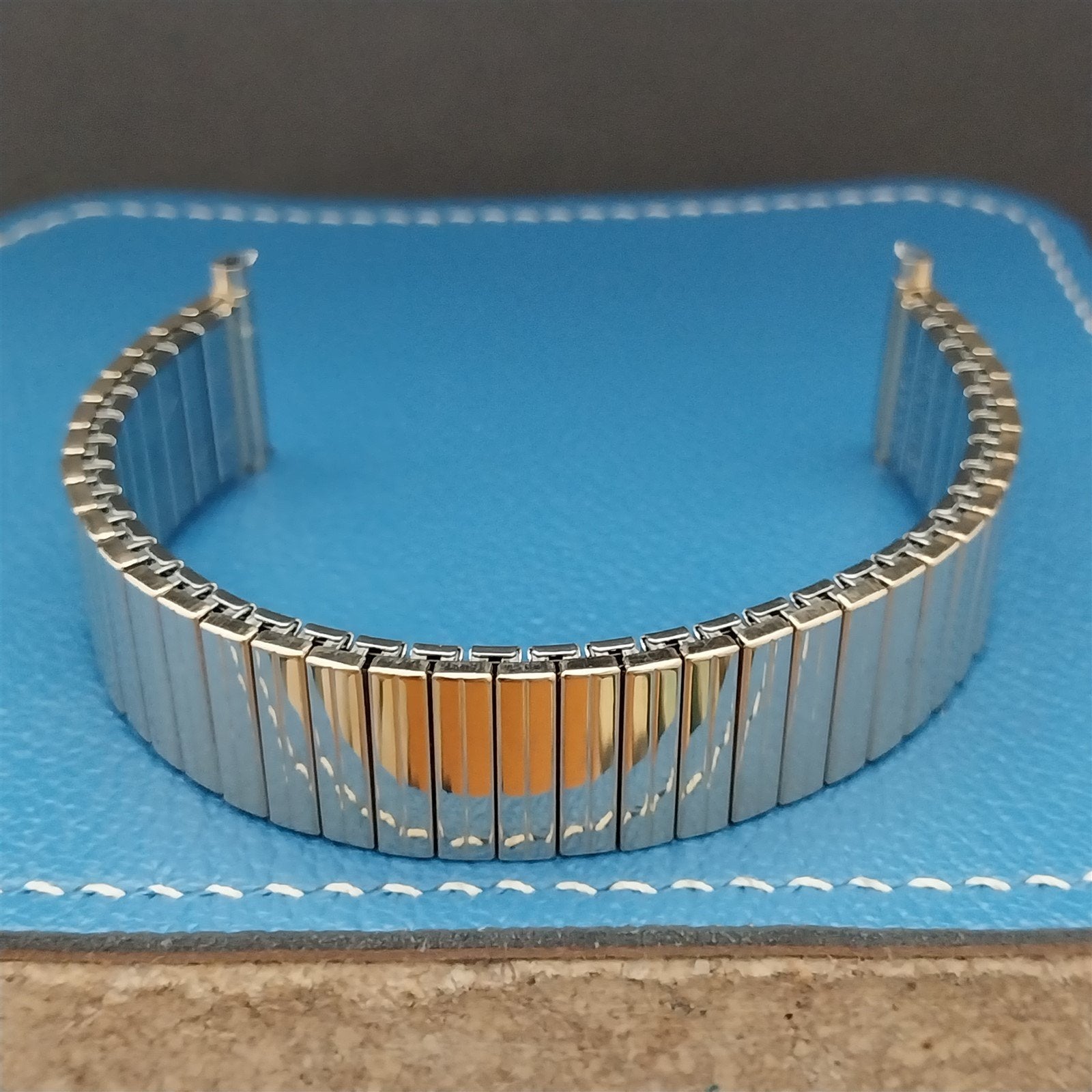 17mm 18mm 19mm Gold RGP Expansion JB Champion Unused 1970s Vintage Watch Band