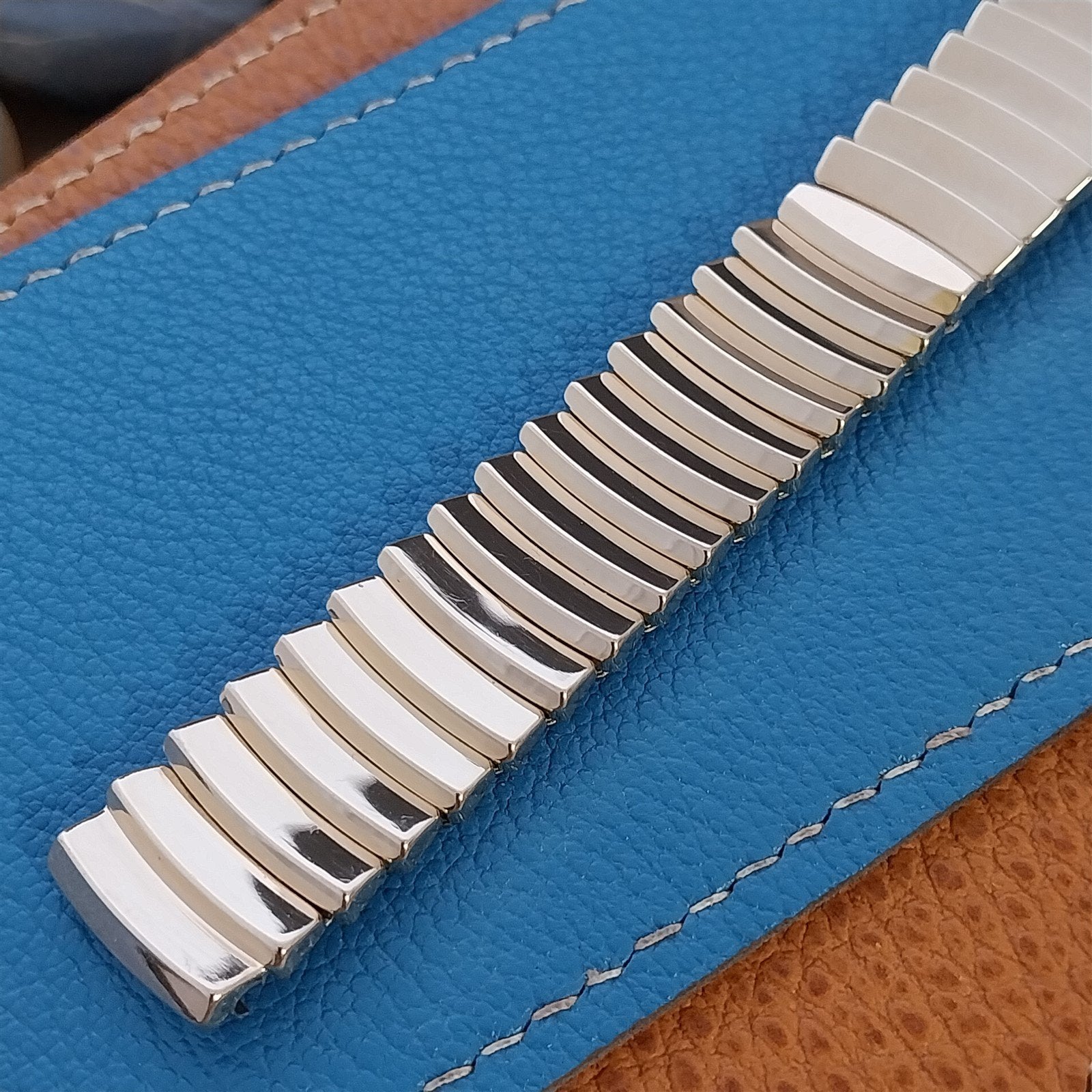 5/8" Gold-Fill JB Champion Deep Scallop mcm Unused nos 1950s Vintage Watch Band