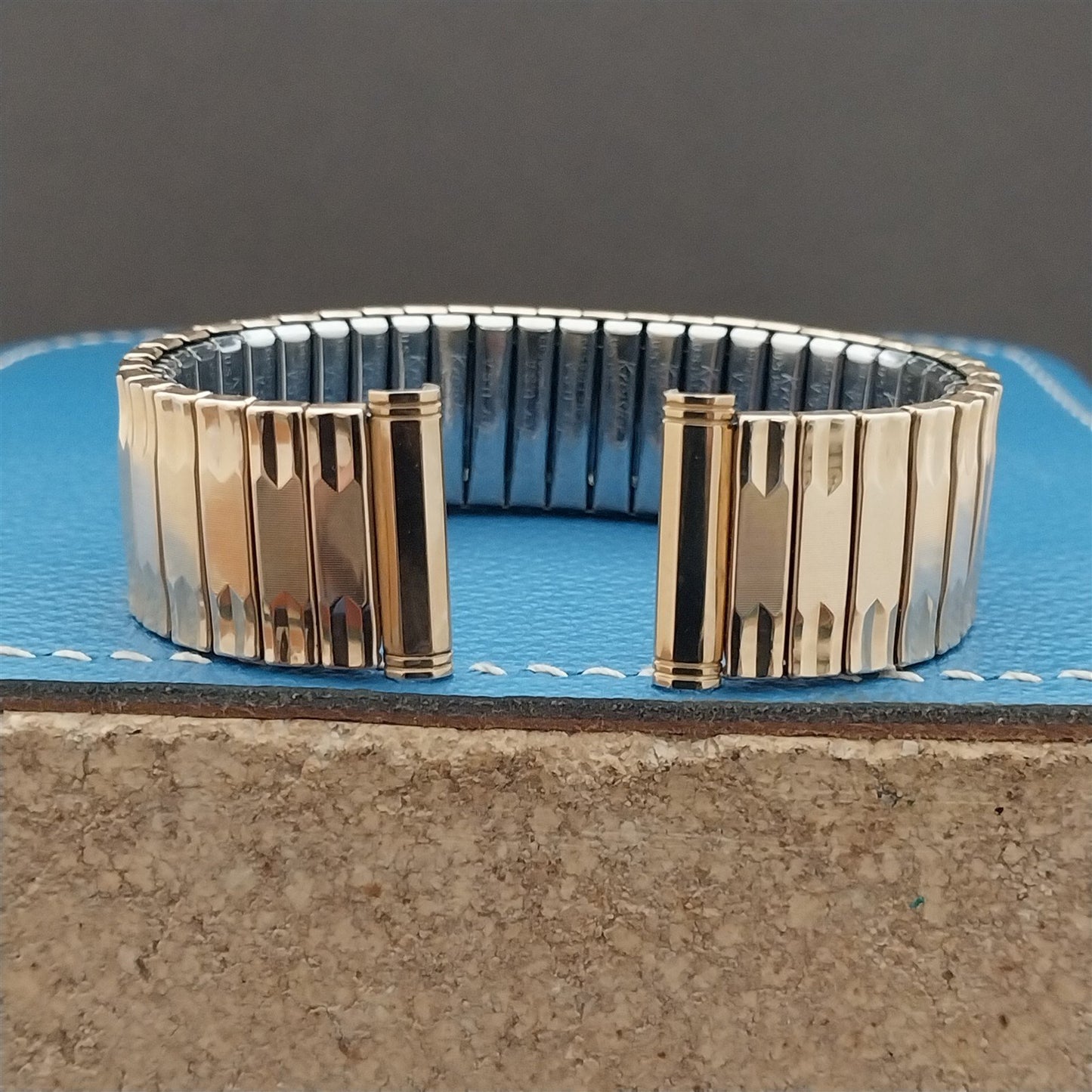 19mm 18mm 17mm Kreisler 10k Yellow Gold-Fille 1960s Stretch Watch Band