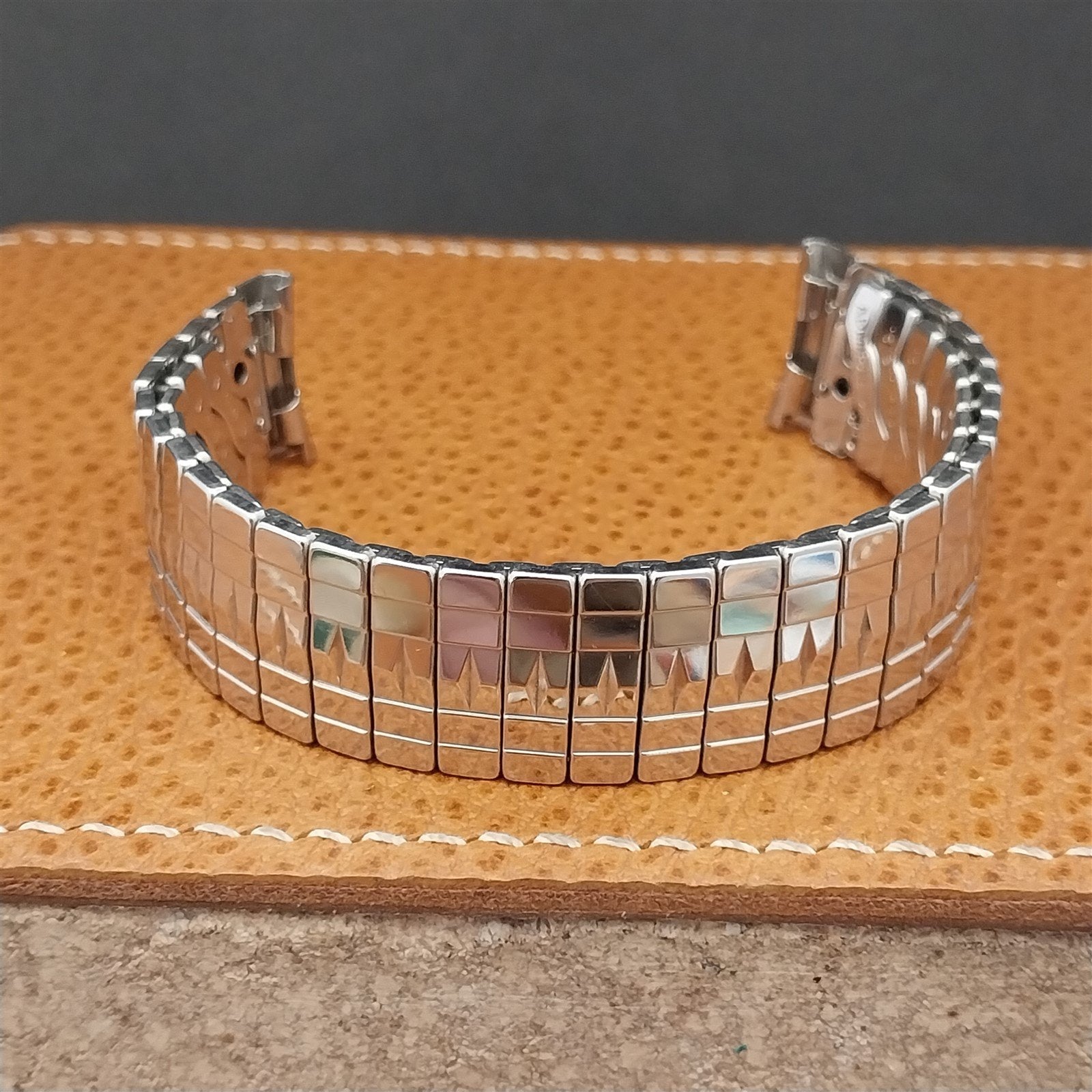 17.2mm Admiral Stainless Steel Expansion Unused 1950s Vintage Watch Band