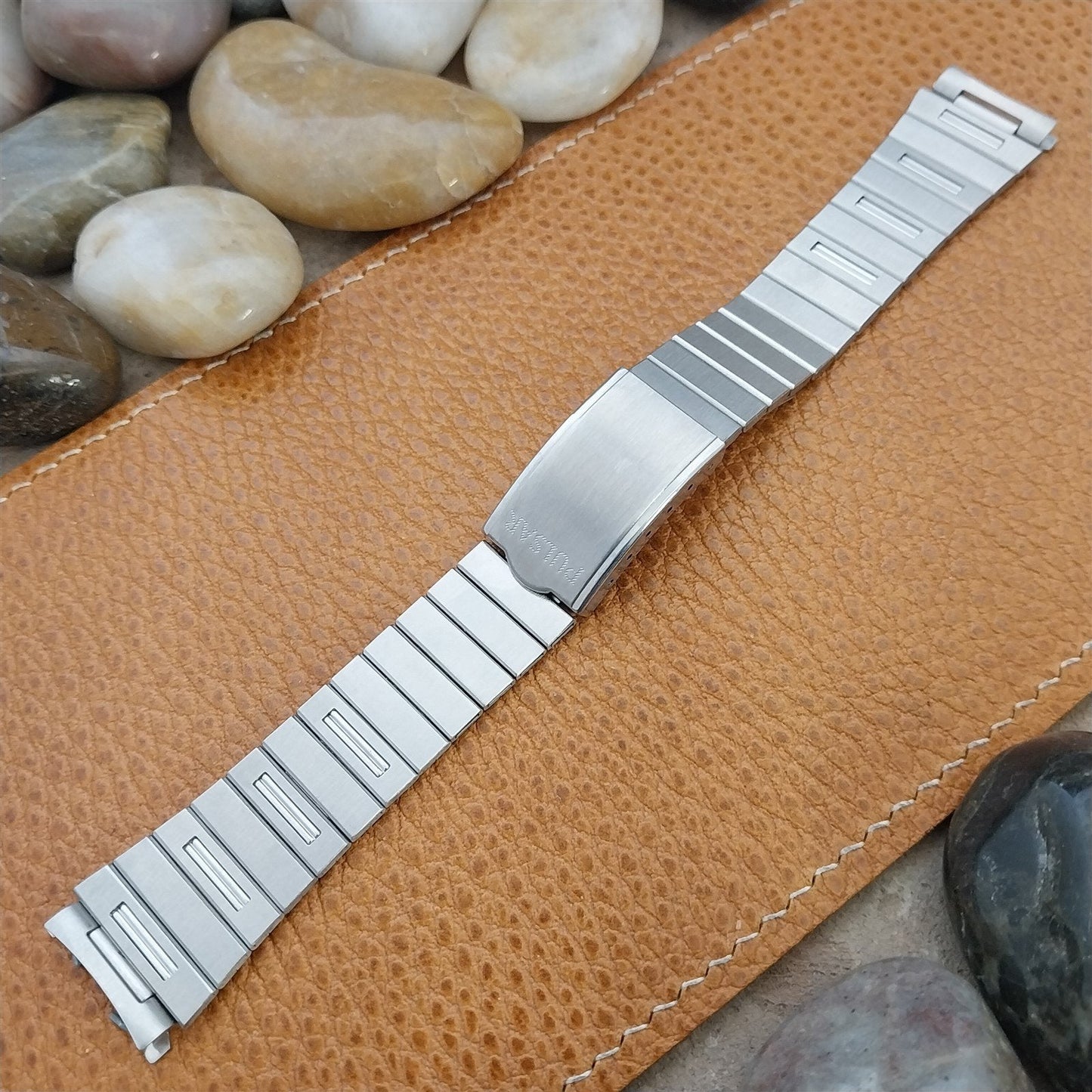 18mm Pulsar Stainless Steel 083 MKE Unused nos Vintage Watch Band