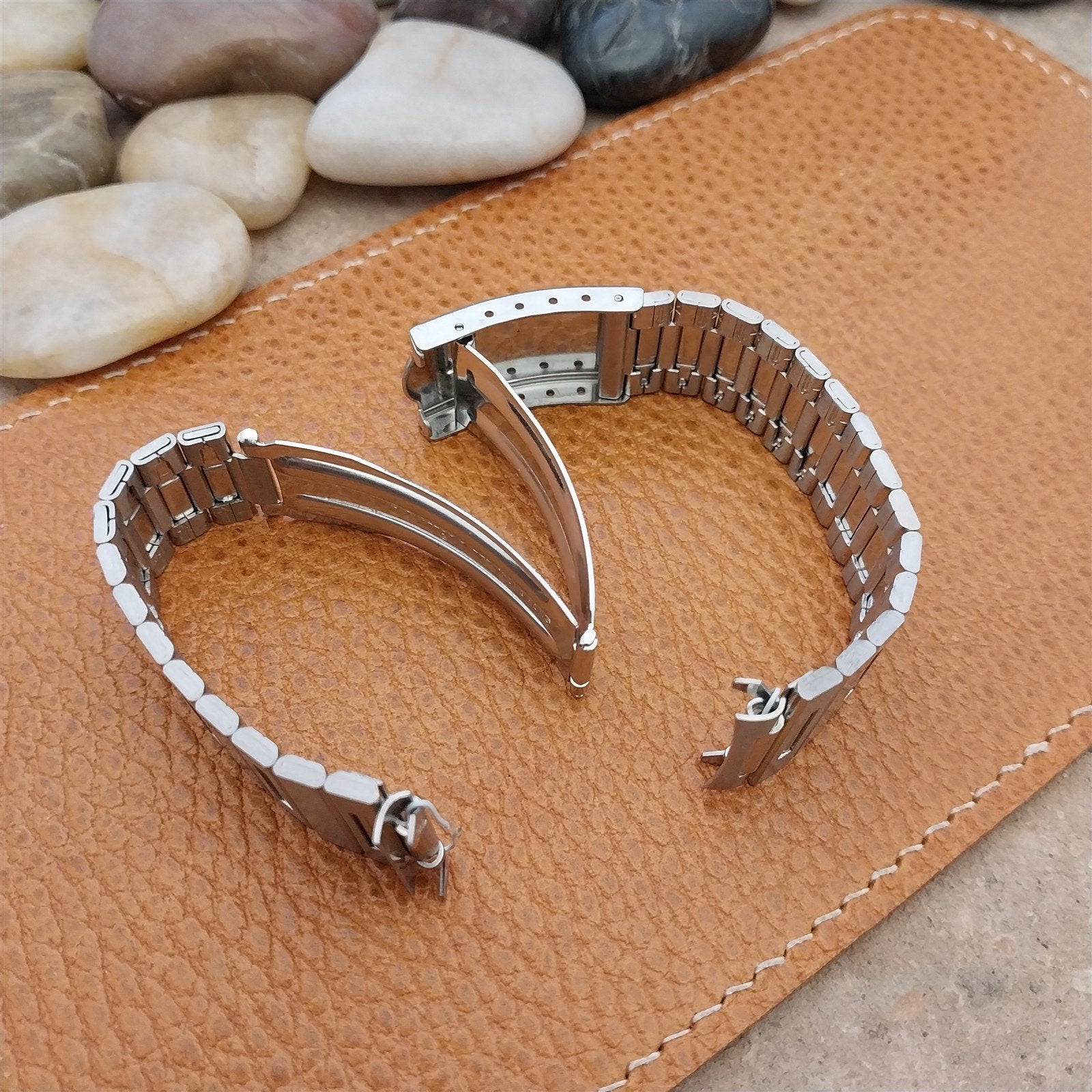 18mm Pulsar Stainless Steel 083 MKE Unused nos Vintage Watch Band