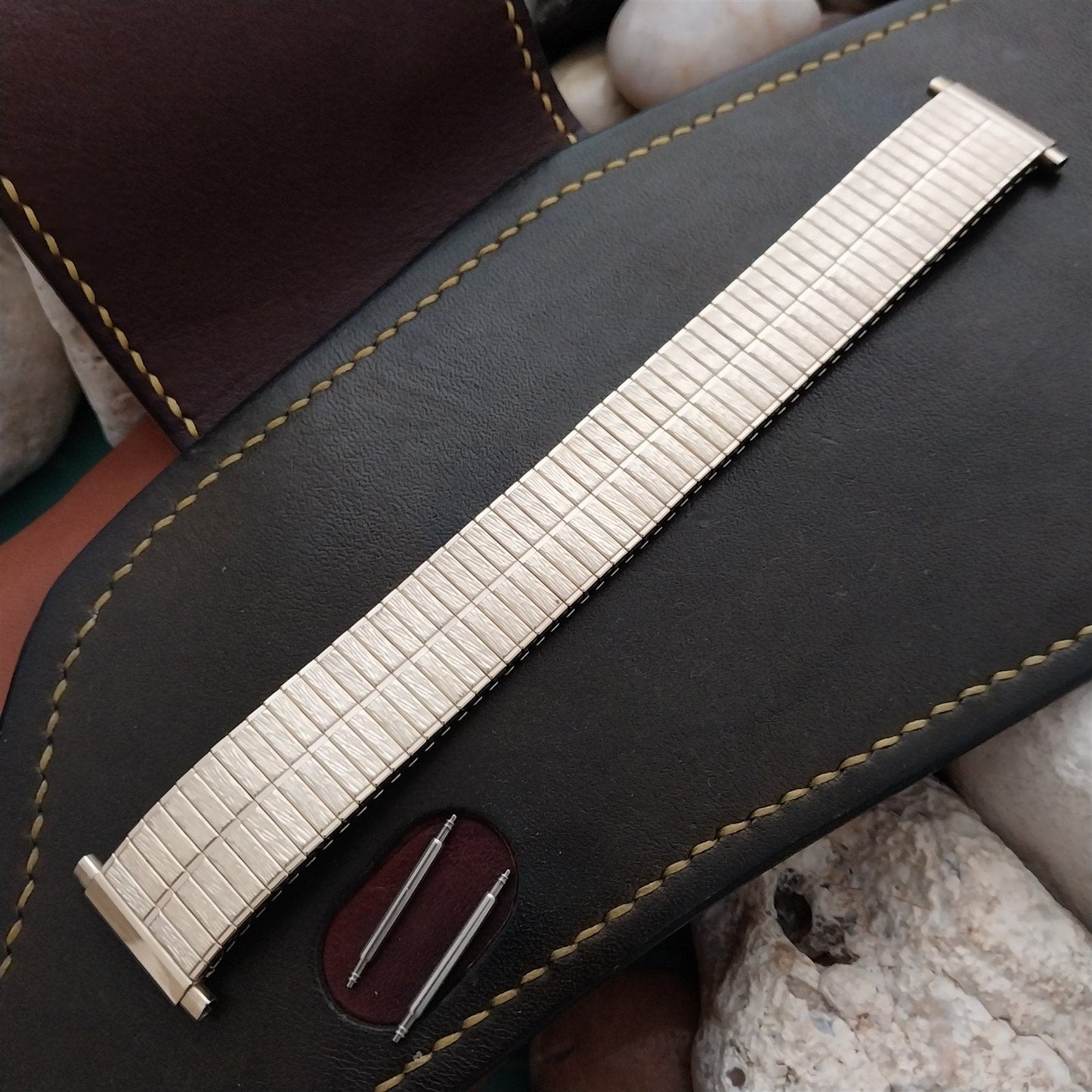 18mm 19mm 20mm JB Champion Gold Plated Expansion 1970s Vintage Watch Band