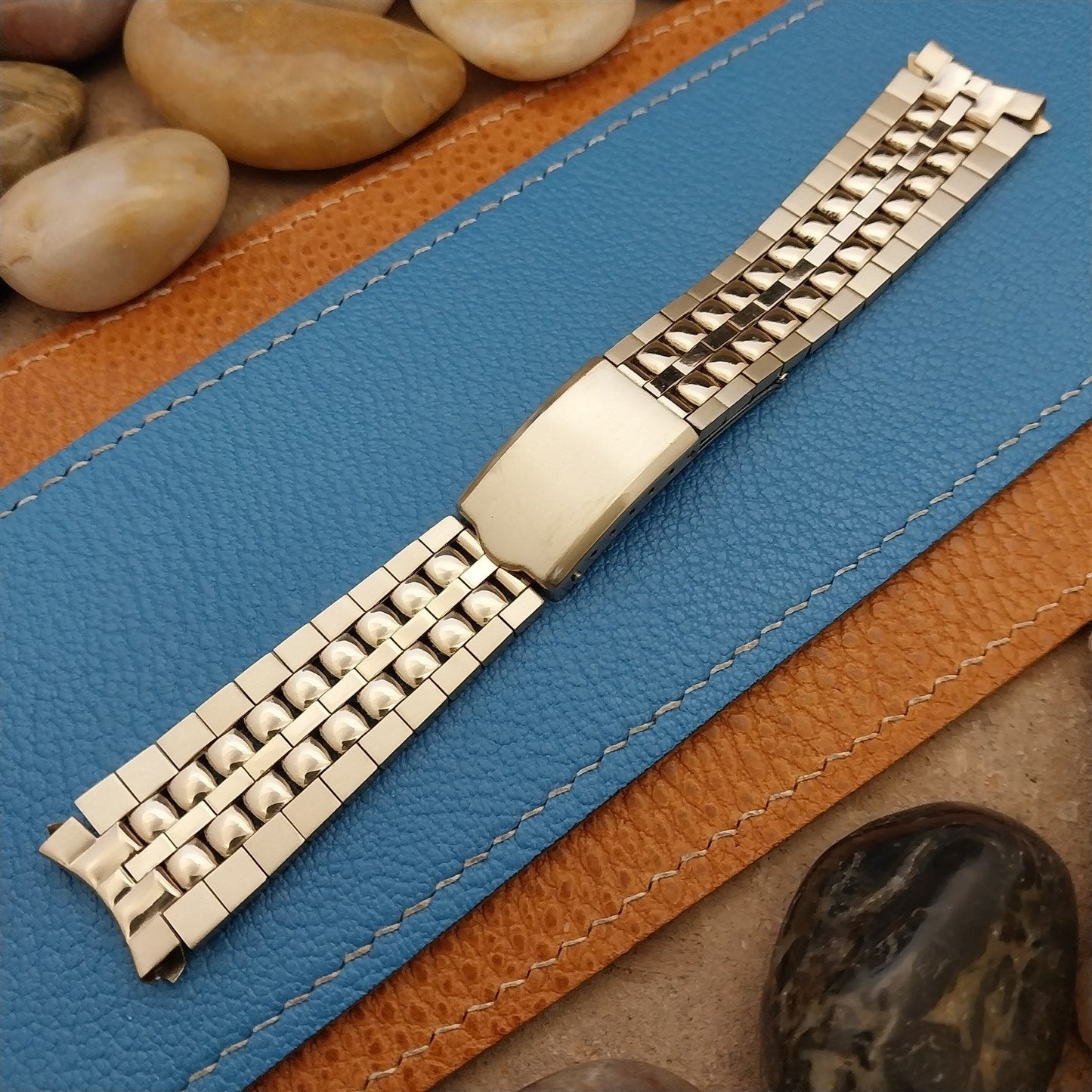 18mm Beads of Rice Curved End Gold-Tone Pony Unused nos Vintage Watch Band