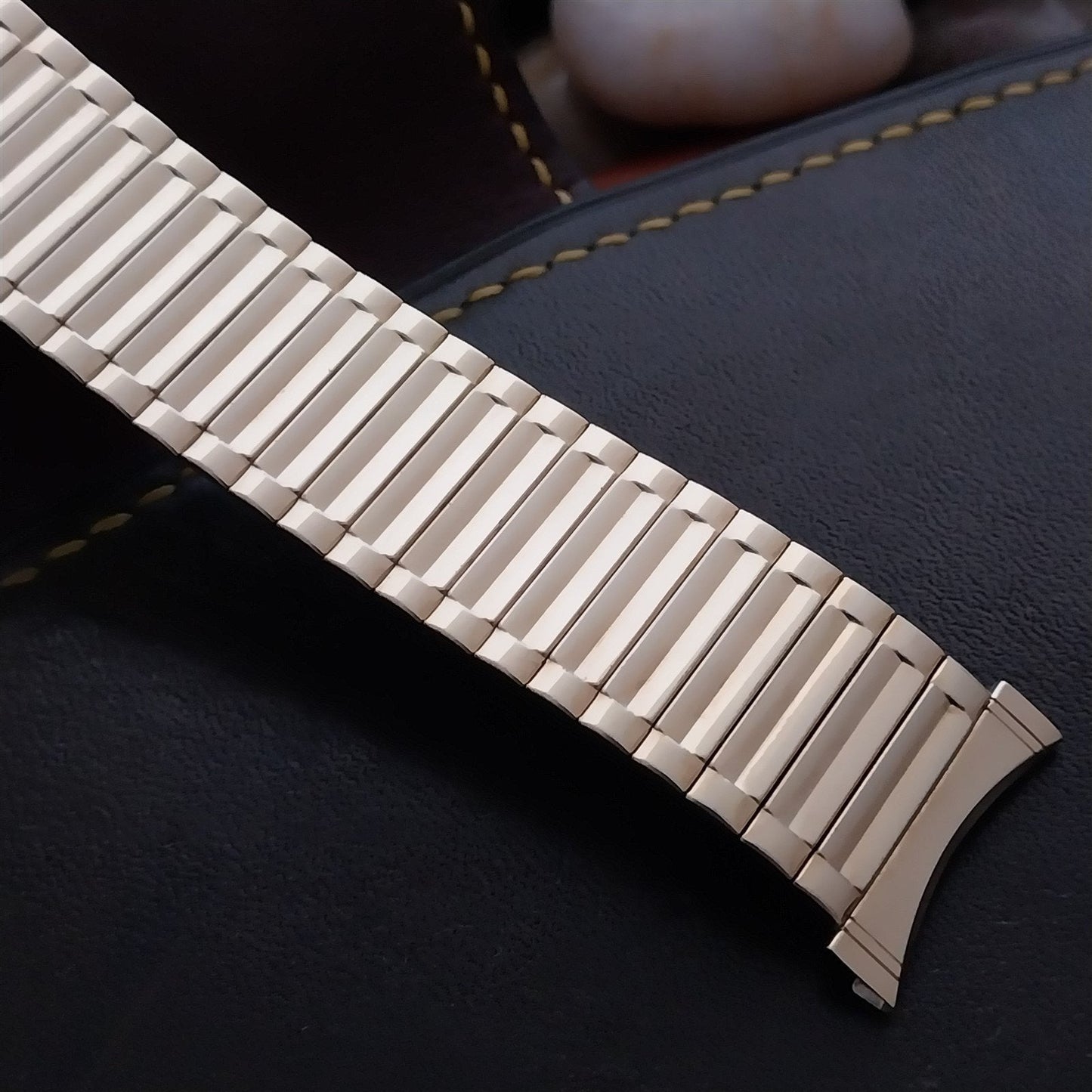 22mm 20mm 19mm Bulova Yellow Gold rgp Wide Unused nos 1970s Vintage Watch band