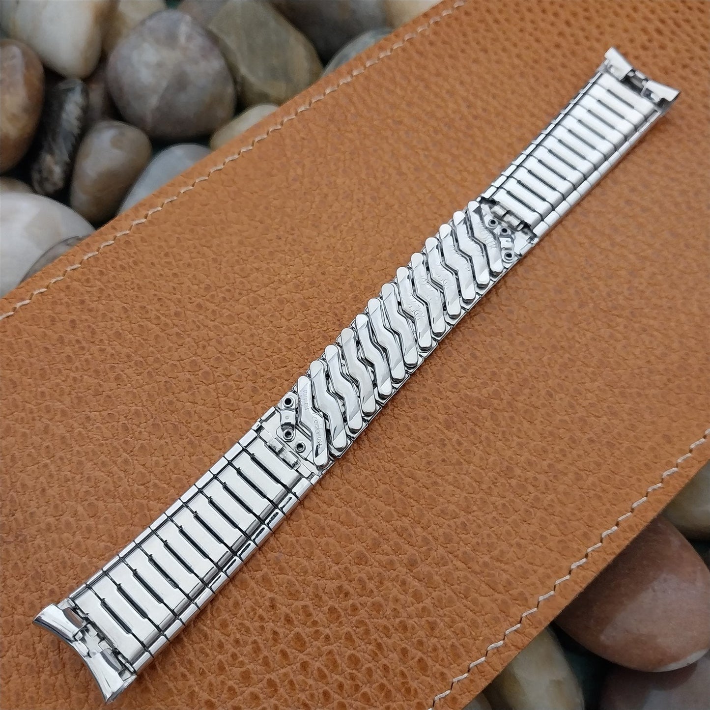 17.2mm Kreisler White 10k Gold-Filled Jaguar nos Unused 1960s Vintage Watch Band