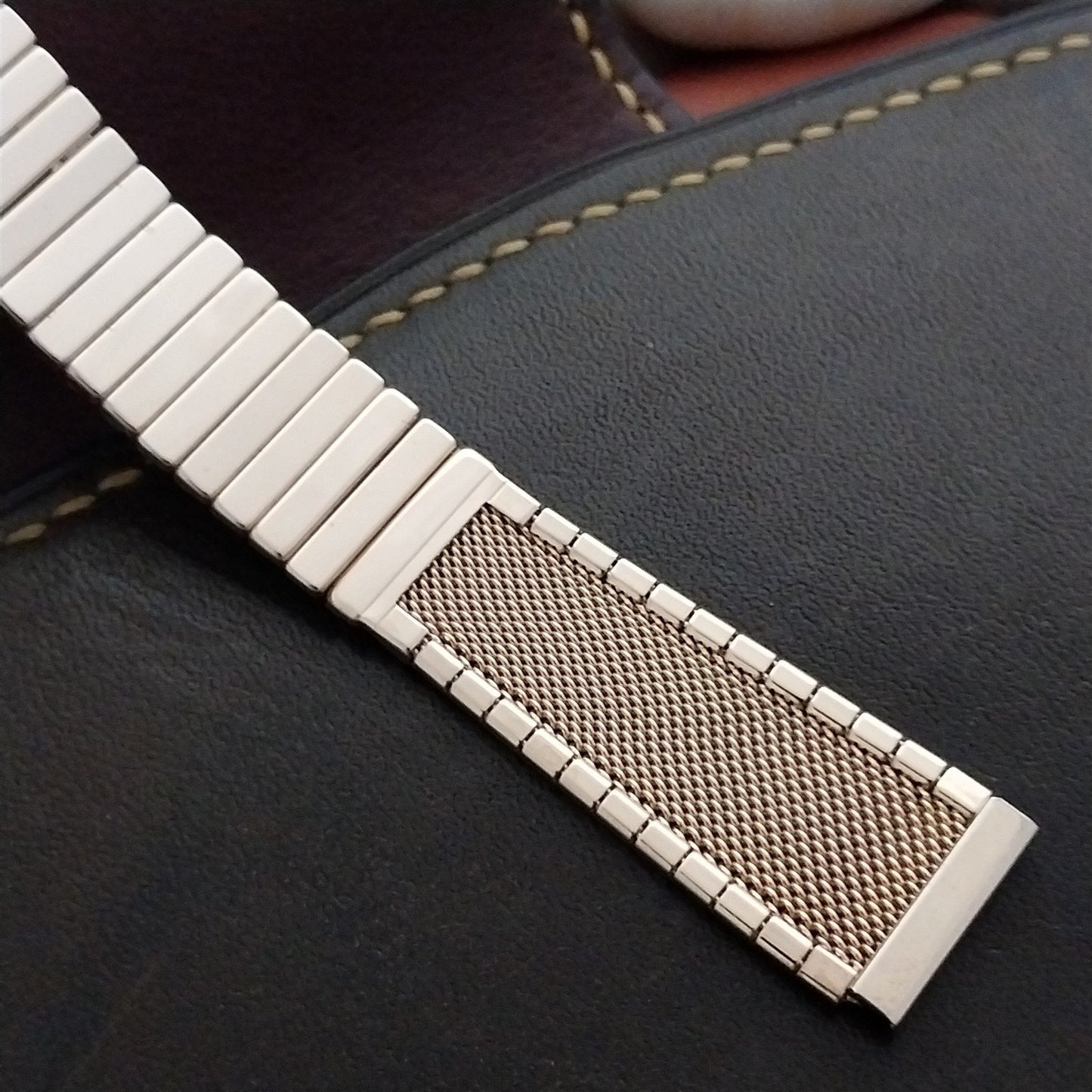 5/8" 1960s Yellow Gold-Filled Mesh JB Champion Unused MCM Vintage Watch Band