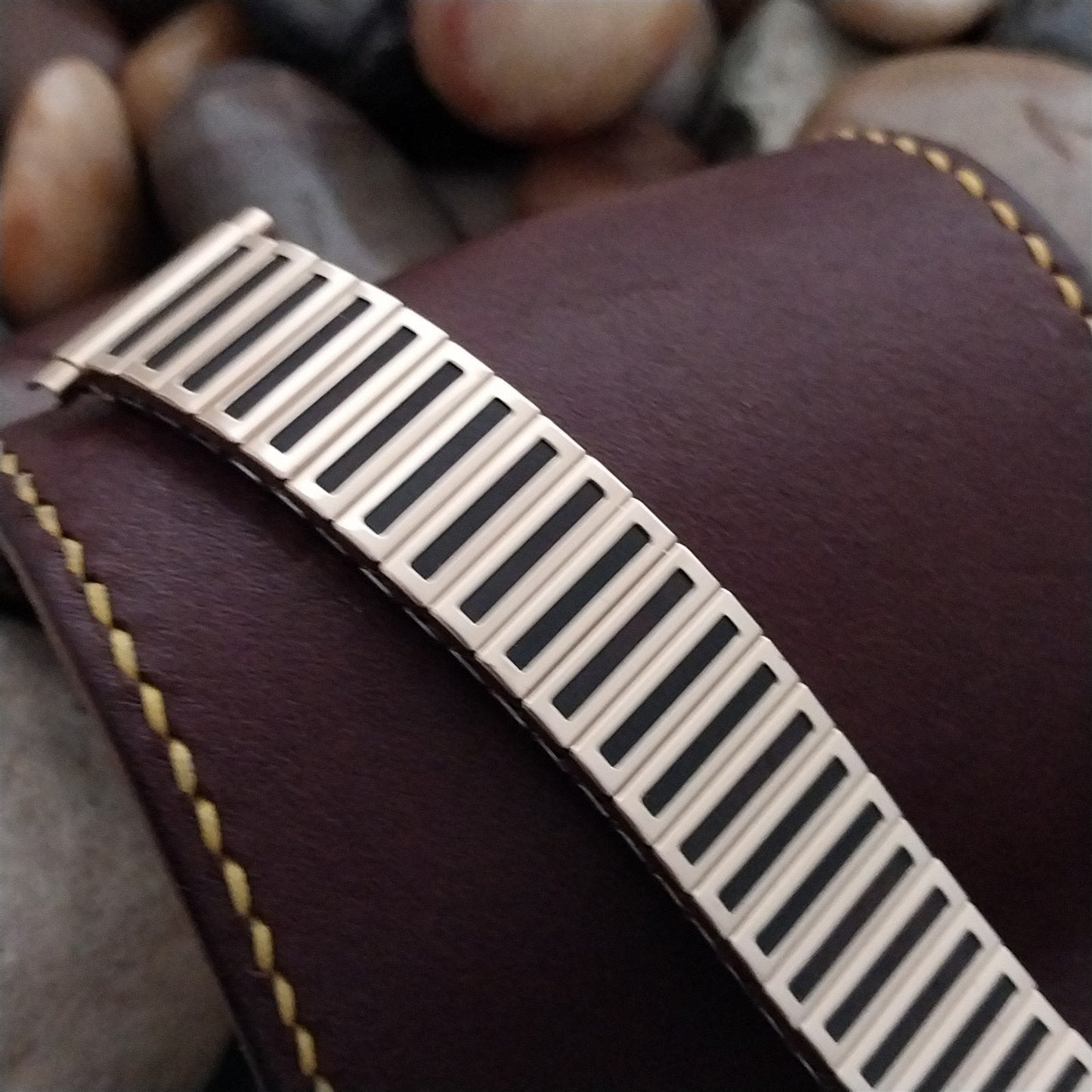 19mm 18mm 17mm 16mm Gold RGP & Black JB Champion Unused 1970s Vintage Watch Band