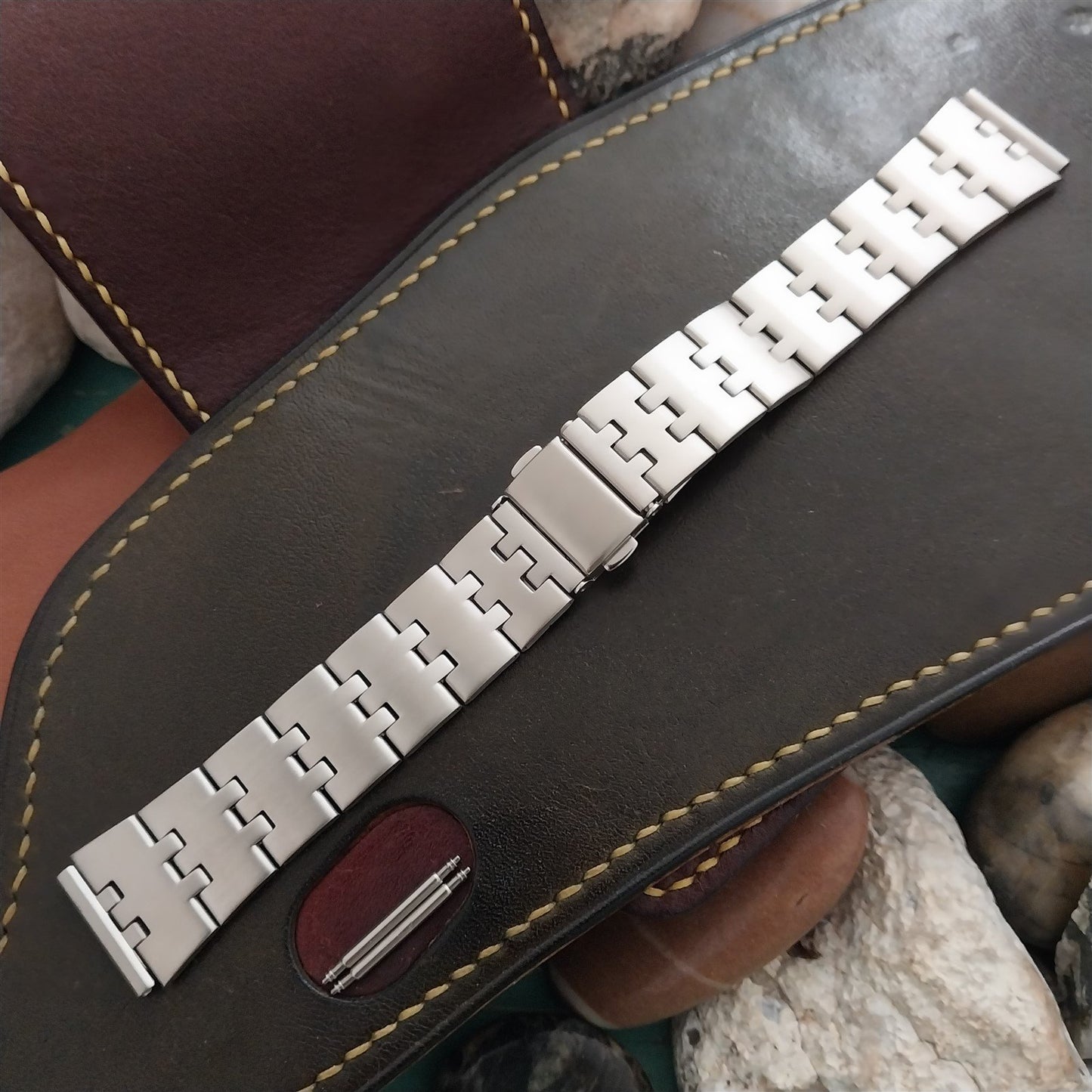 18mm Speidel Hirsch Stainless Steel Unused Watch Band