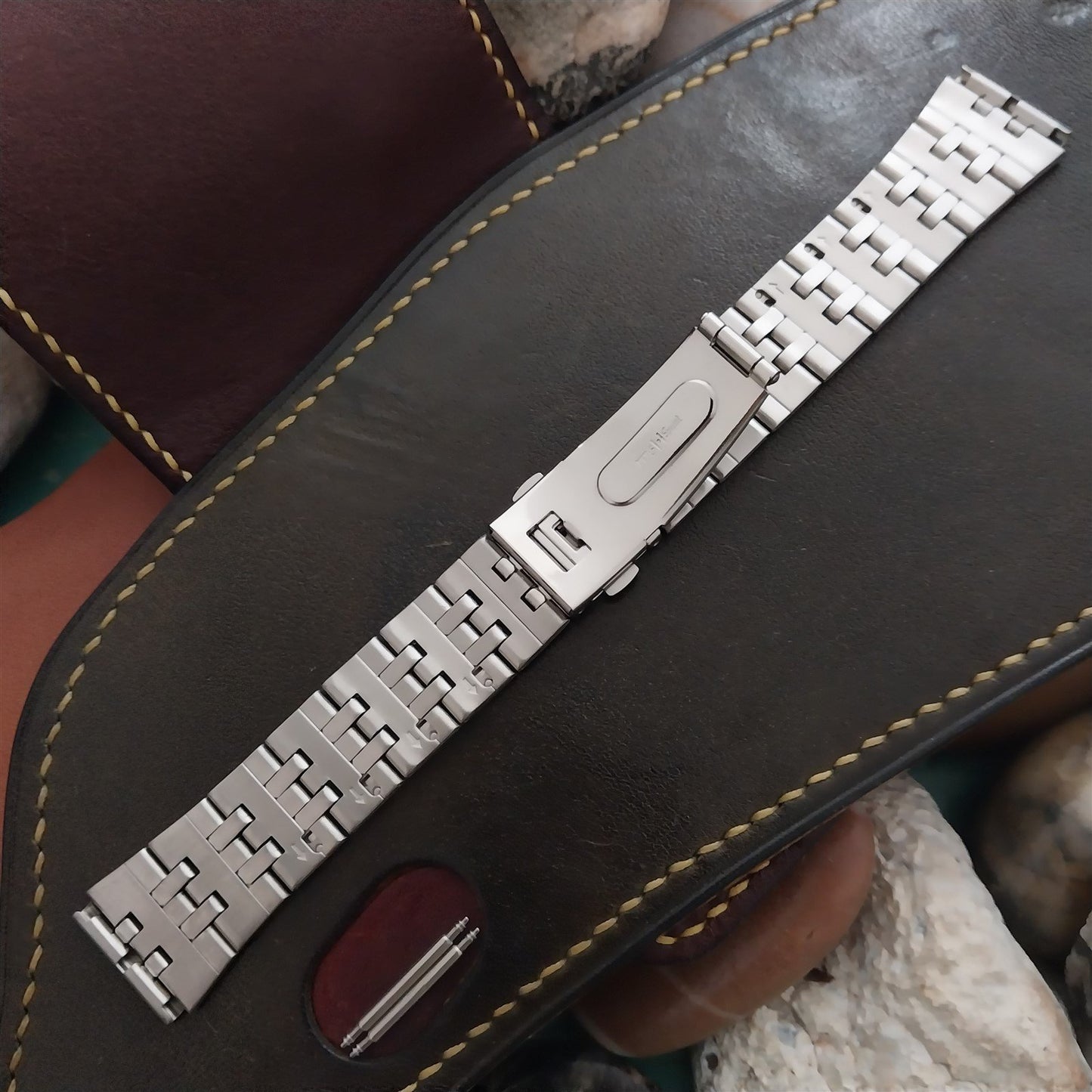 18mm Speidel Hirsch Stainless Steel Unused Watch Band