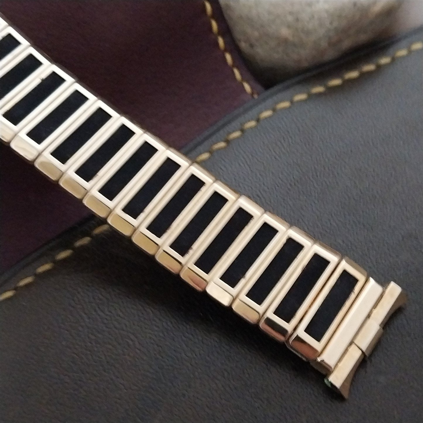 18mm 19mm Gold-Filled & Black Corfam JB Champion Stretch Unused 1960s Watch Band