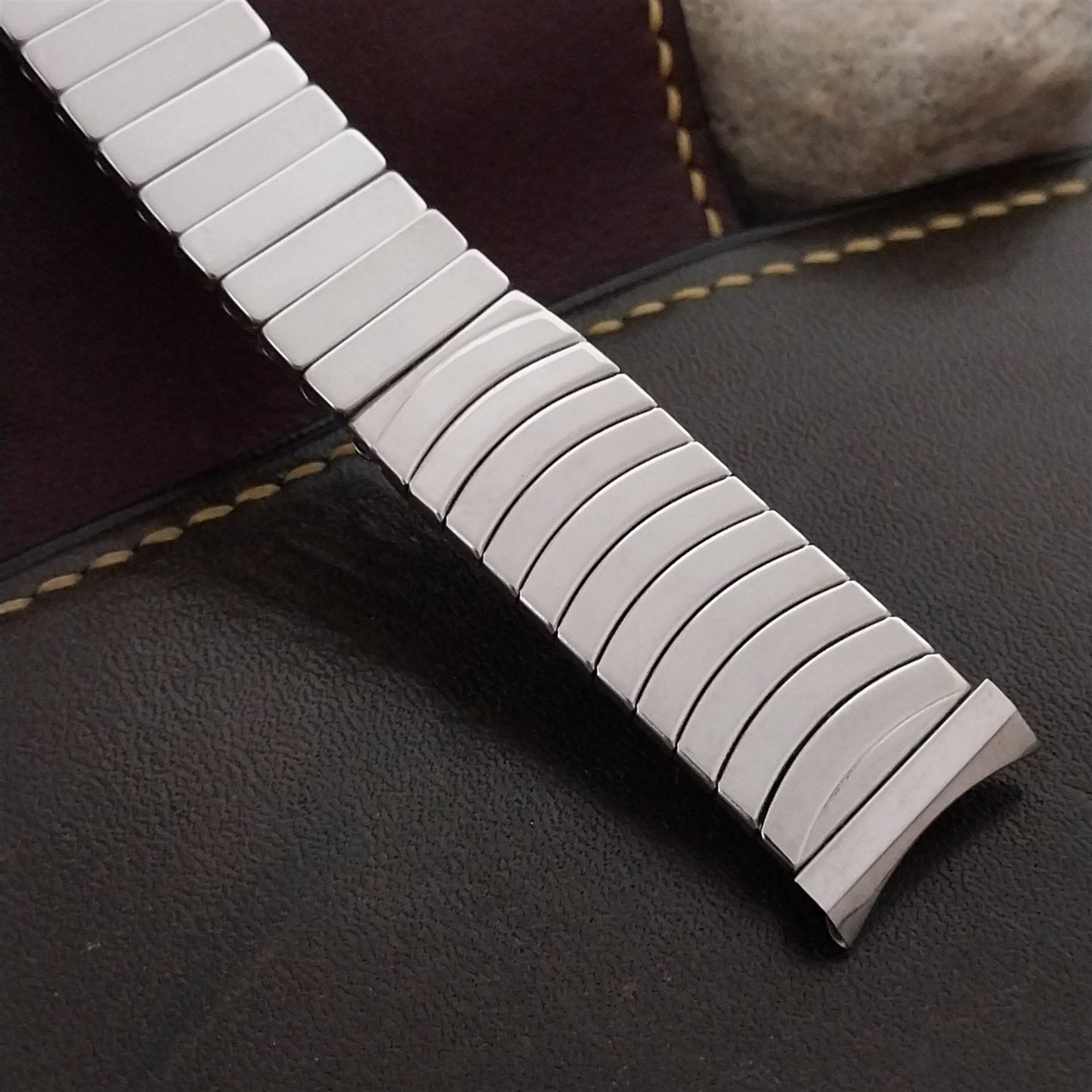 1970s Stainless Steel 18mm Expansion Unused Vintage Watch Band