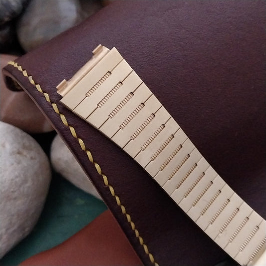 Bulova 18mm Flared 2-Piece Yellow Gold-Tone Unused 1970s Watch Band