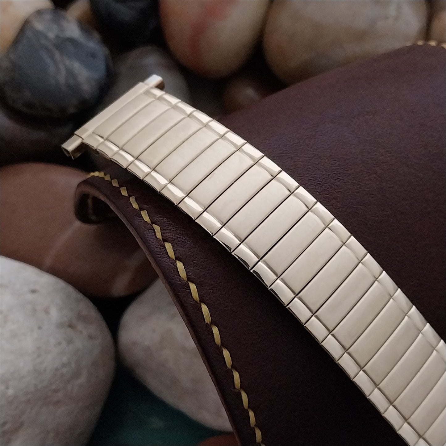 18mm 20mm 22mm Gold-Tone Speidel Twistoflex Stretch 1980s Unused Watch Band