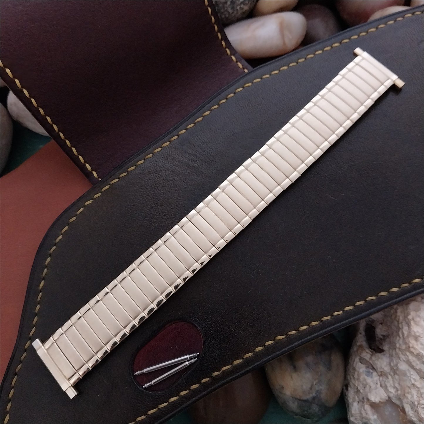 18mm 20mm 22mm Gold-Tone Speidel Twistoflex Stretch 1980s Unused Watch Band