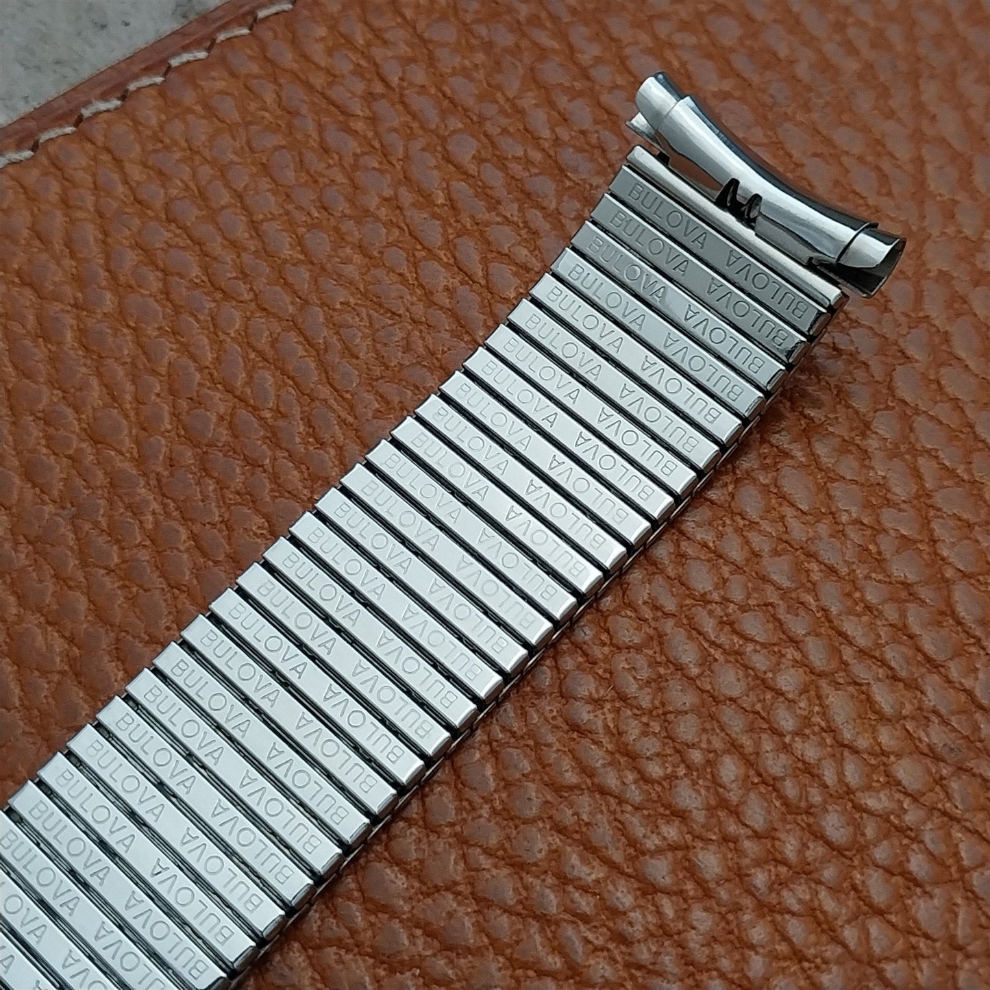 17mm 18mm 19mm 20mm Bulova Stainless Steel Stretch 1970s Unused Watch Band