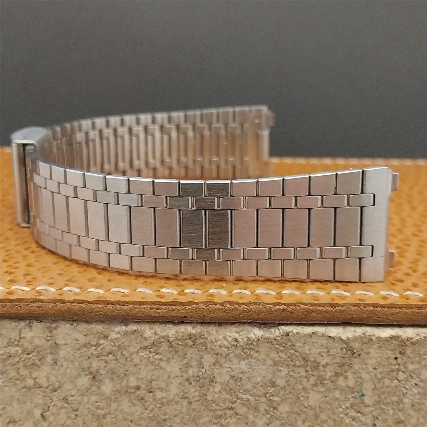 2-Piece Stainless Steel 17.2mm Flared nos lcd quartz Unused Vintage Watch Band