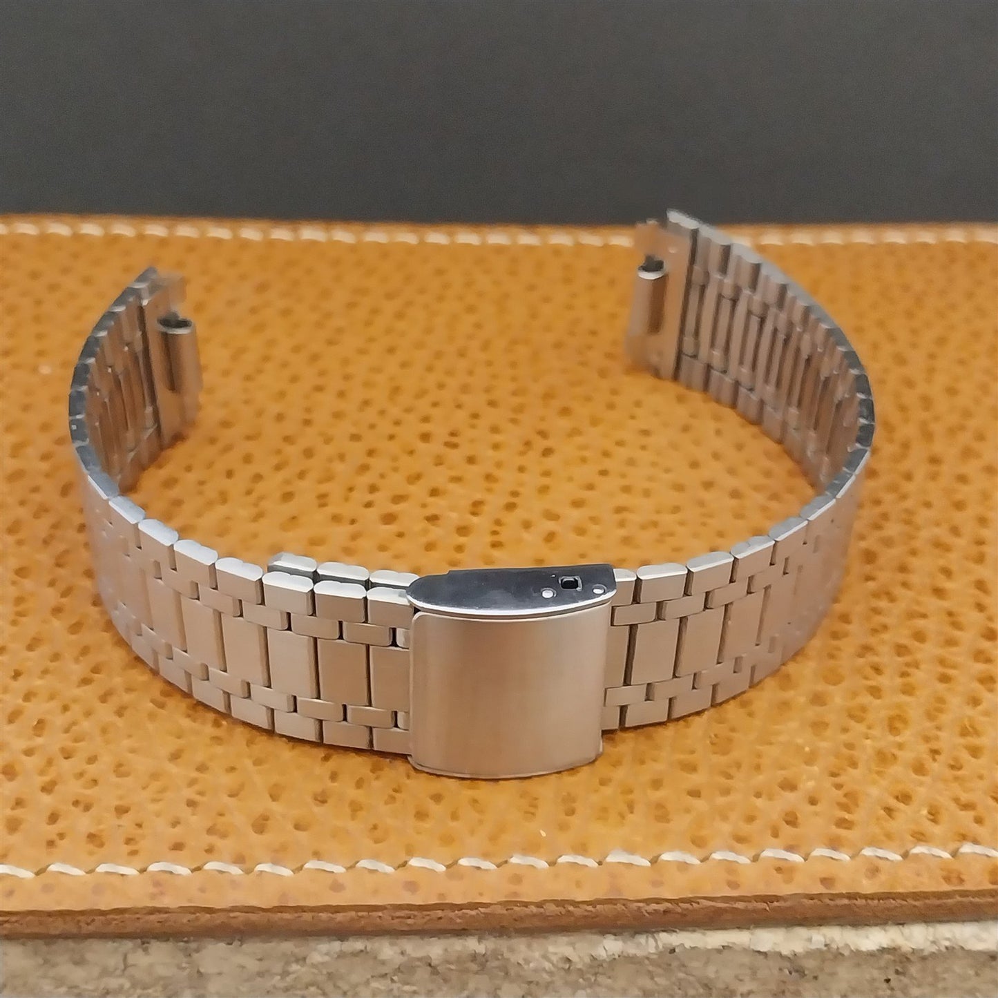 2-Piece Stainless Steel 17.2mm Flared nos lcd quartz Unused Vintage Watch Band