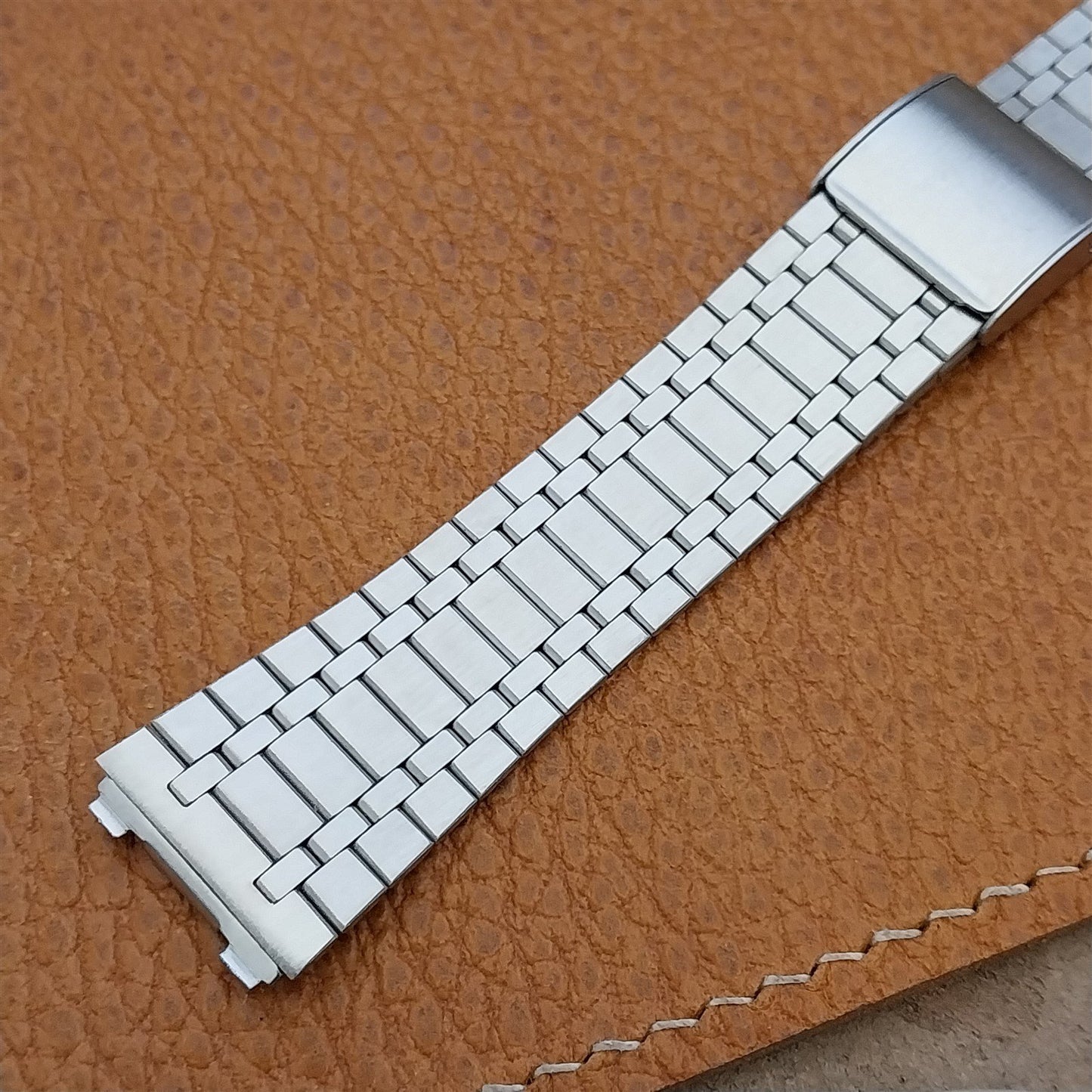 2-Piece Stainless Steel 17.2mm Flared nos lcd quartz Unused Vintage Watch Band