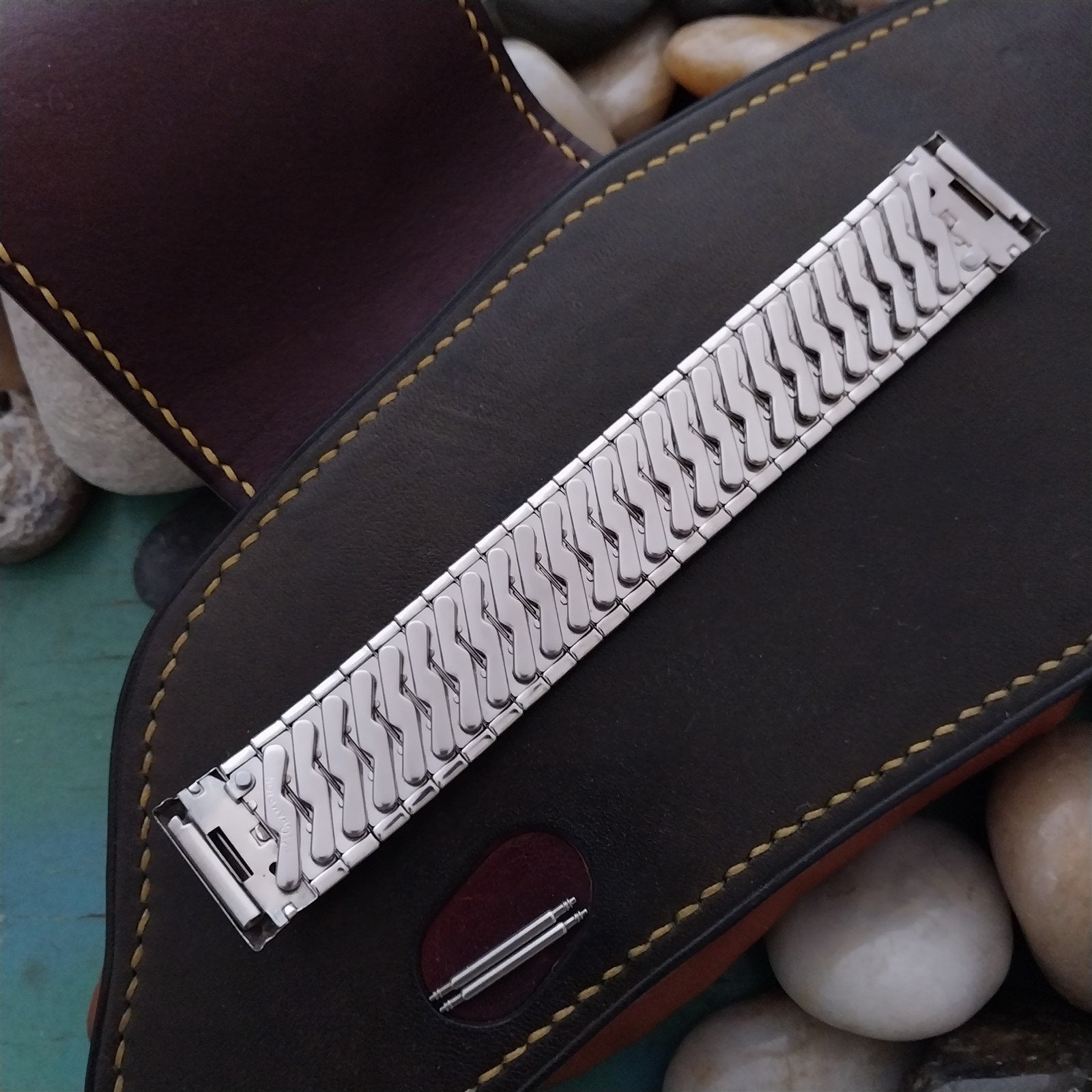 JB Champion White Gold-Filled Over The Lug Special Fit 1950s Unused Watch Band