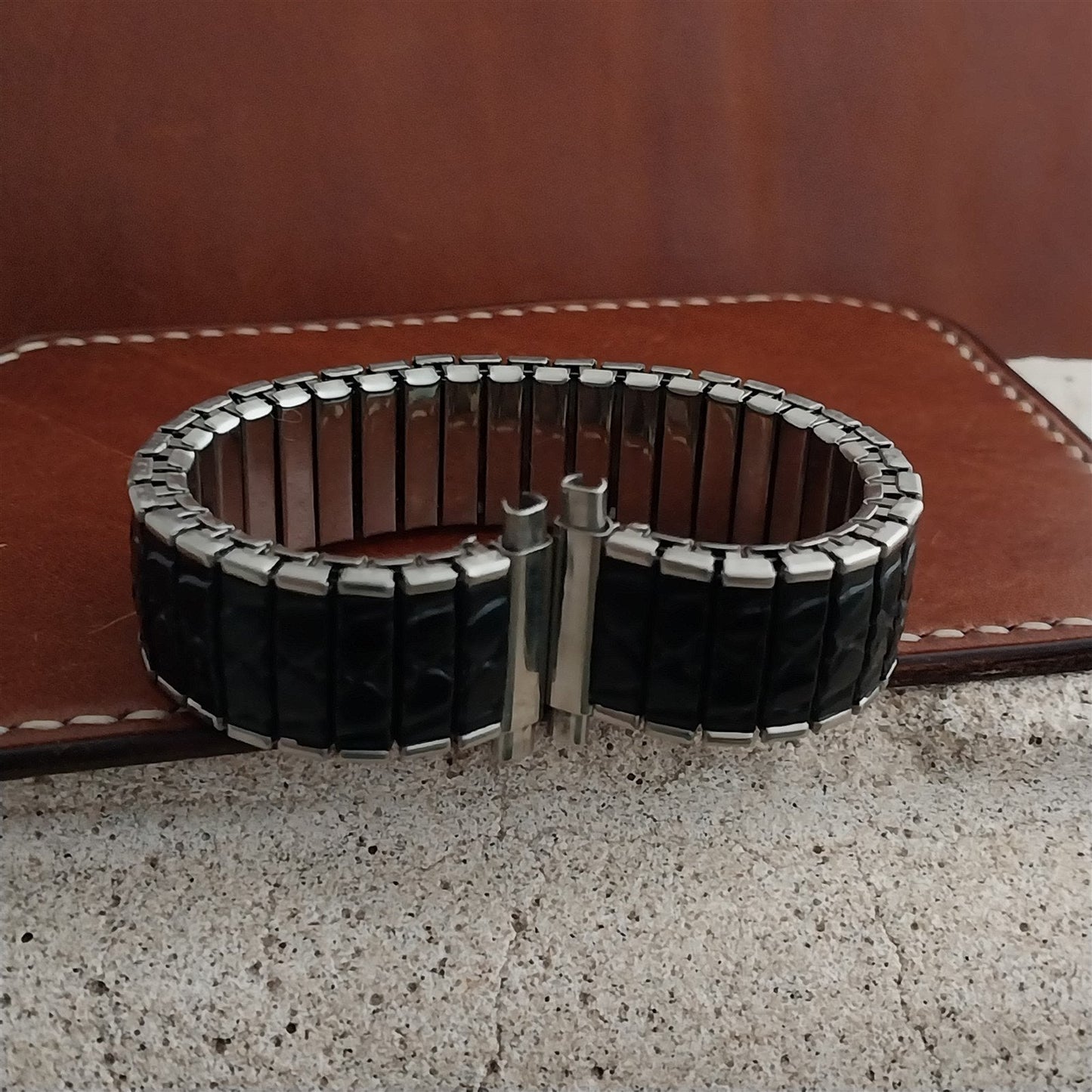 18mm 19mm 20mm Kreisler Flexon Stainless Steel & Black Unused 1980s Watch Band