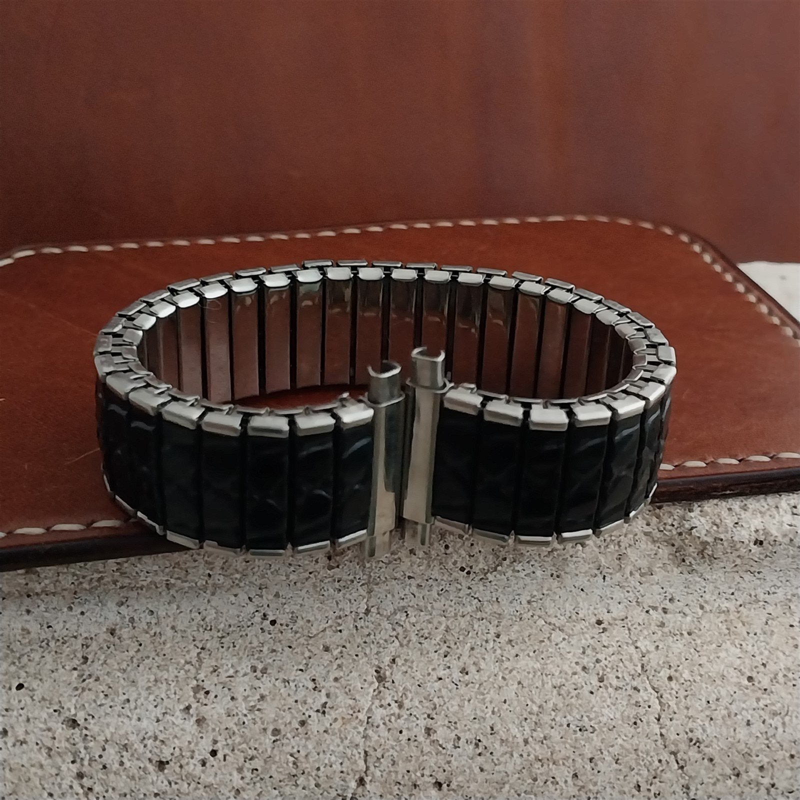 18mm 19mm 20mm Kreisler Flexon Stainless Steel & Black Unused 1980s Watch Band