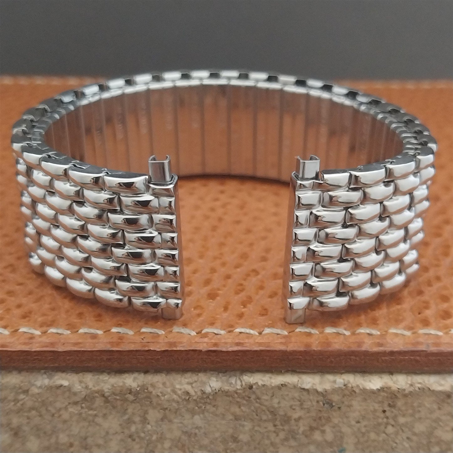 20mm 22mm Beads of Rice Stainless Speidel Expansion Unused Watch Band