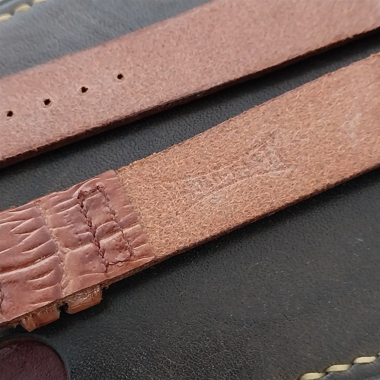 18mm Long Wire-Lug Leather Unused nos 1940s-1950s Vintage Watch Band