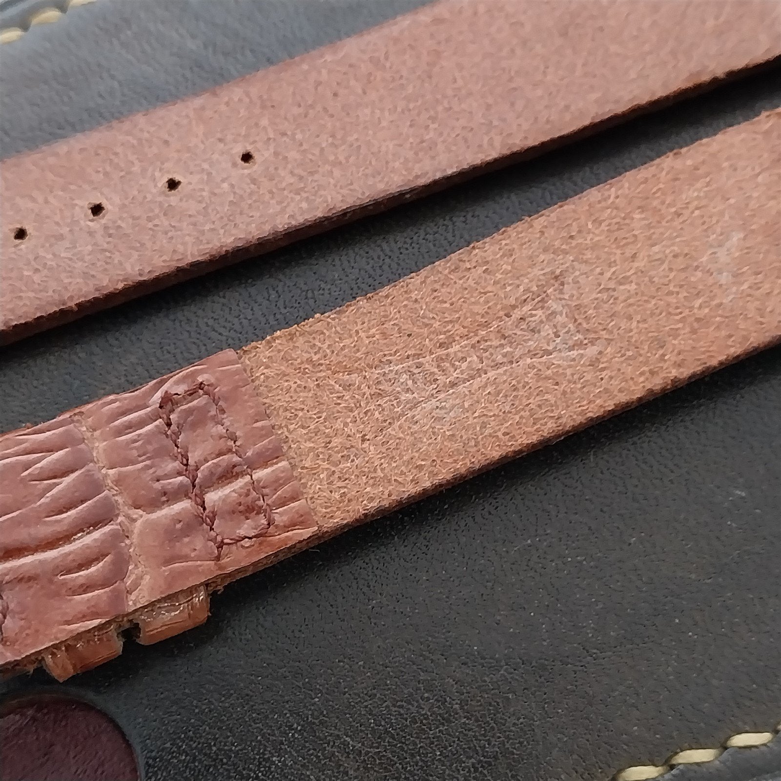 18mm Long Wire-Lug Leather Unused nos 1940s-1950s Vintage Watch Band