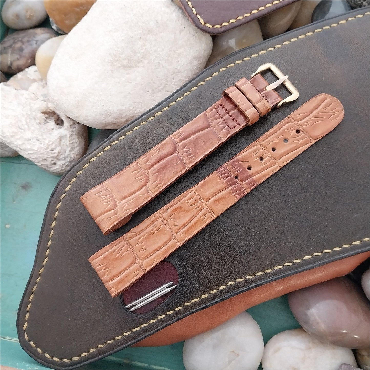 18mm Long Wire-Lug Leather Unused nos 1940s-1950s Vintage Watch Band