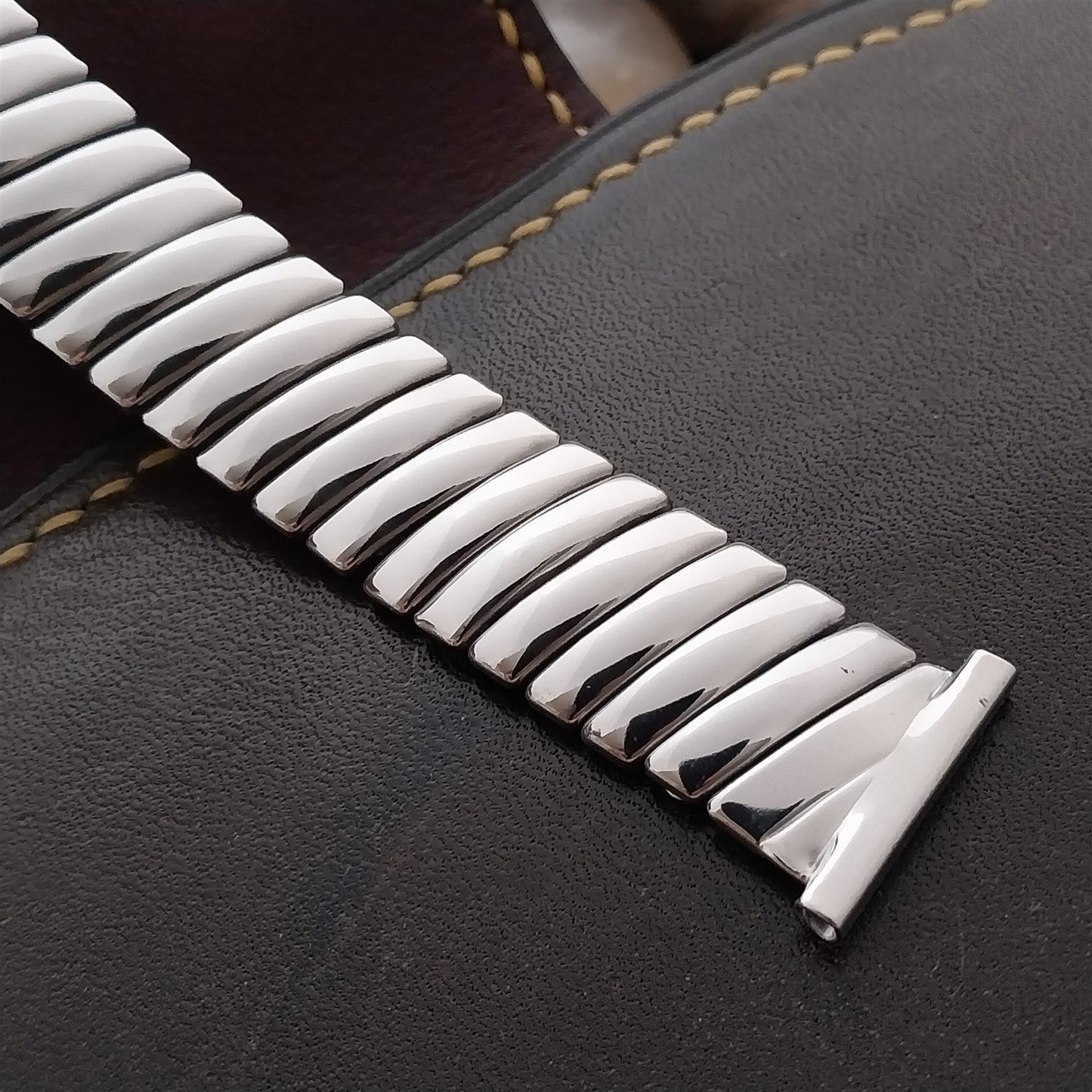 16mm 18mm 19mm Stainless Expansion Short Foster Unused 1950s Vintage Watch Band