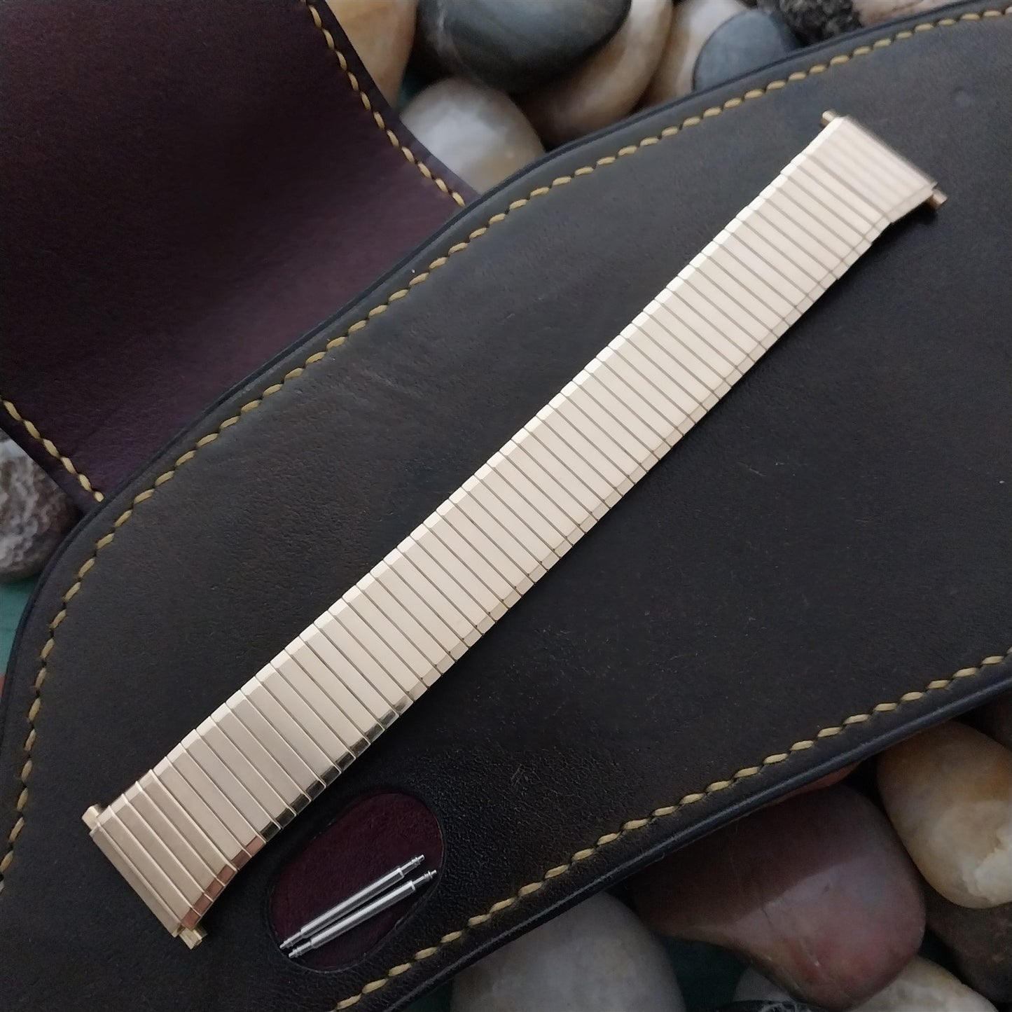 18mm 19mm 20mm 1970s Speidel Gold-Tone Speidel Flared Unused Watch Band