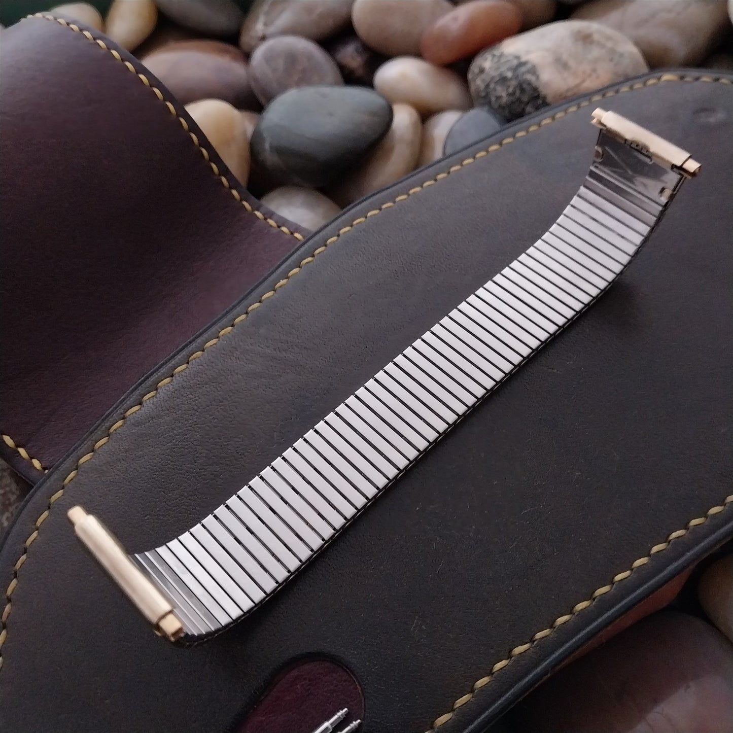 18mm 19mm 20mm 1970s Speidel Gold-Tone Speidel Flared Unused Watch Band