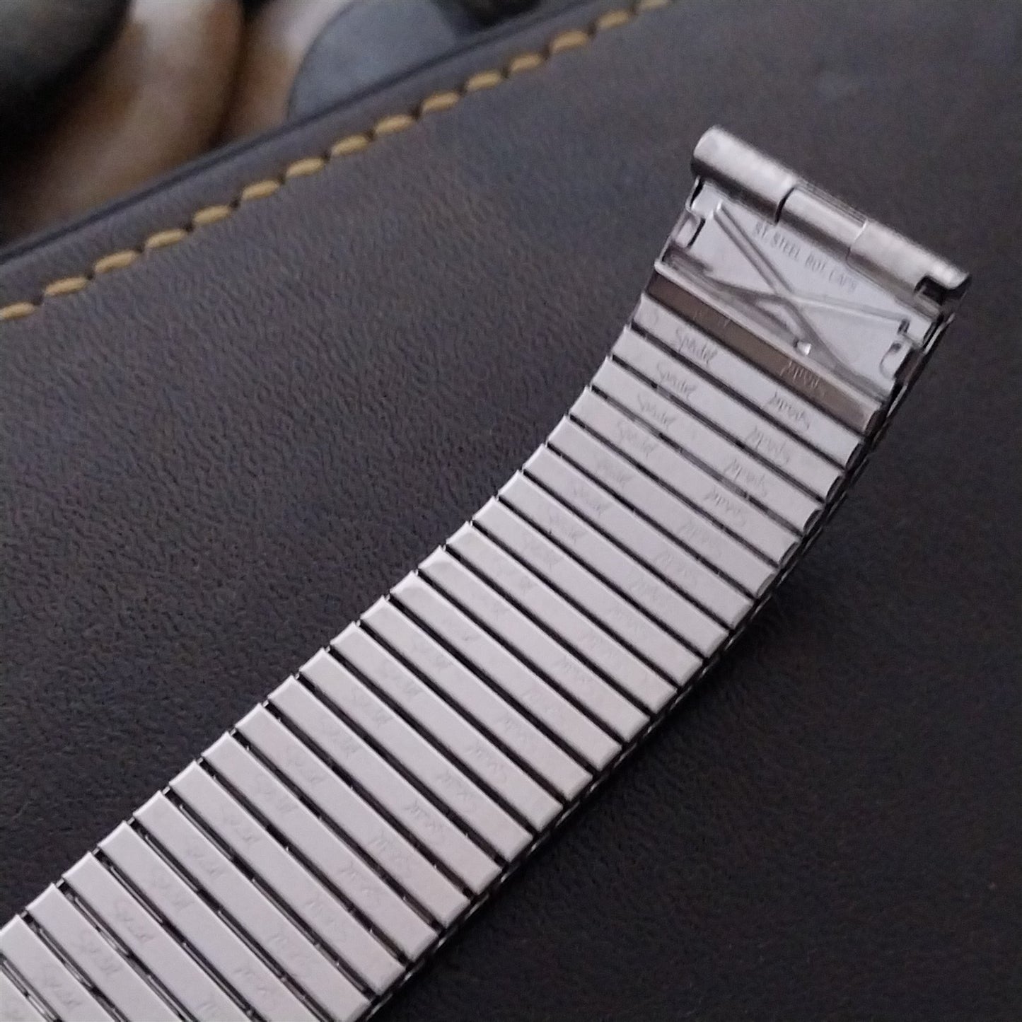 17.2mm Stainless Steel Speidel Thinline nos Unused 1970s Vintage Watch Band