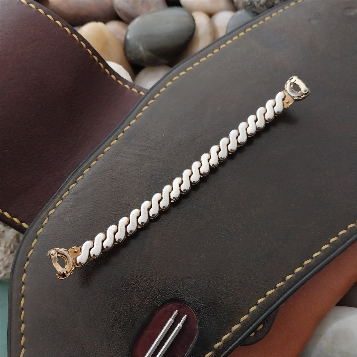 1954 Short Gold-Filled Buttons & Bows Ladies Speidel Unused Vintage Watch Band