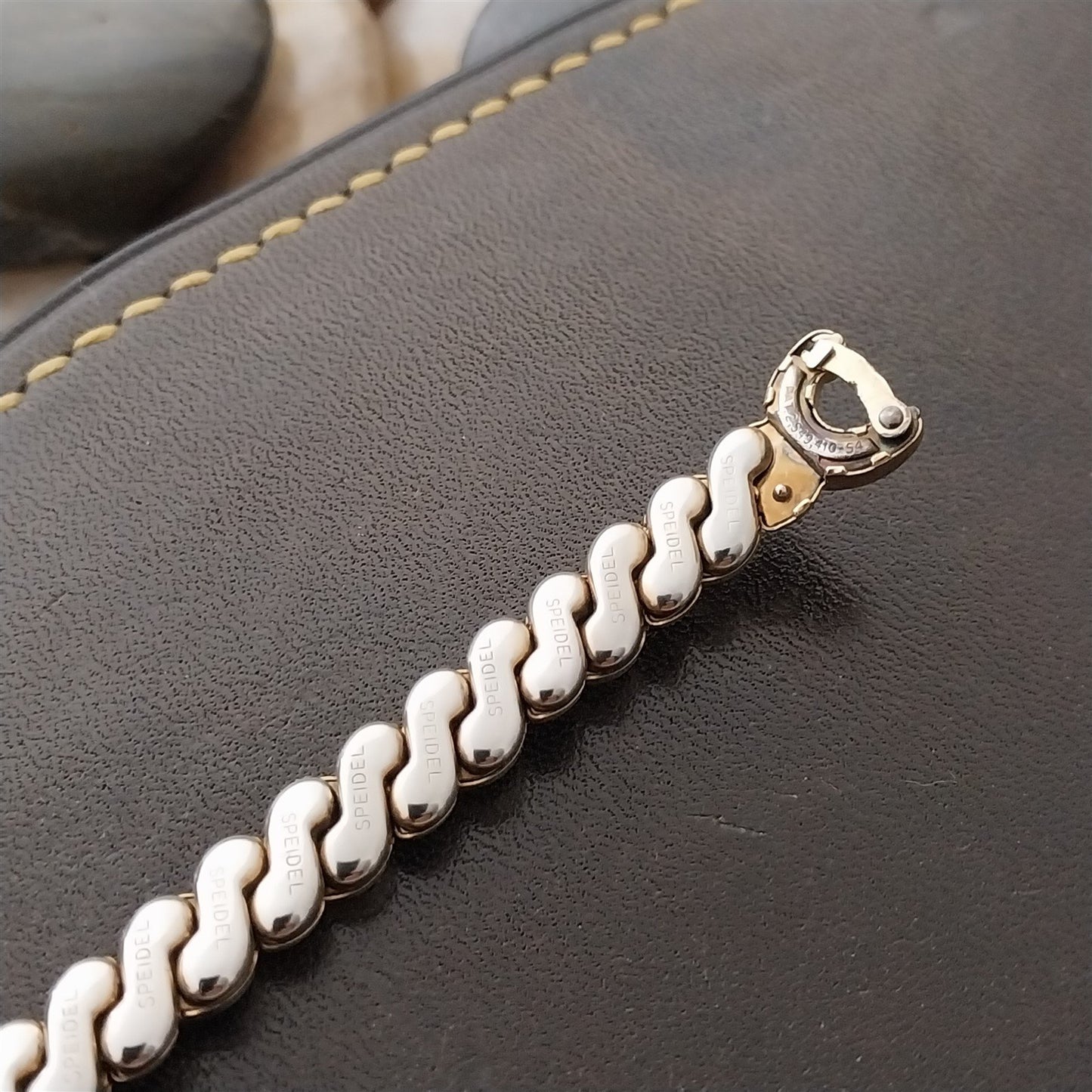 1954 Short Gold-Filled Buttons & Bows Ladies Speidel Unused Vintage Watch Band