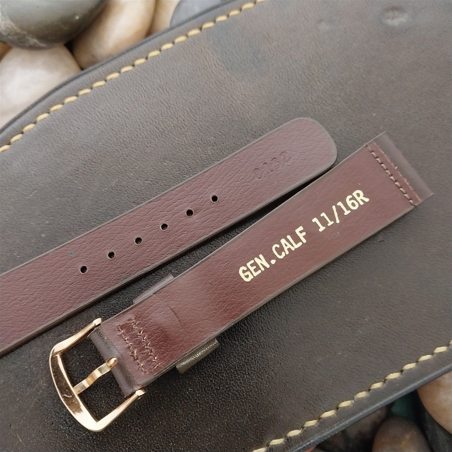 11/16 17.2mm Hadley Roma Classic Tapered Leather Unused 1970s Vintage Watch Band