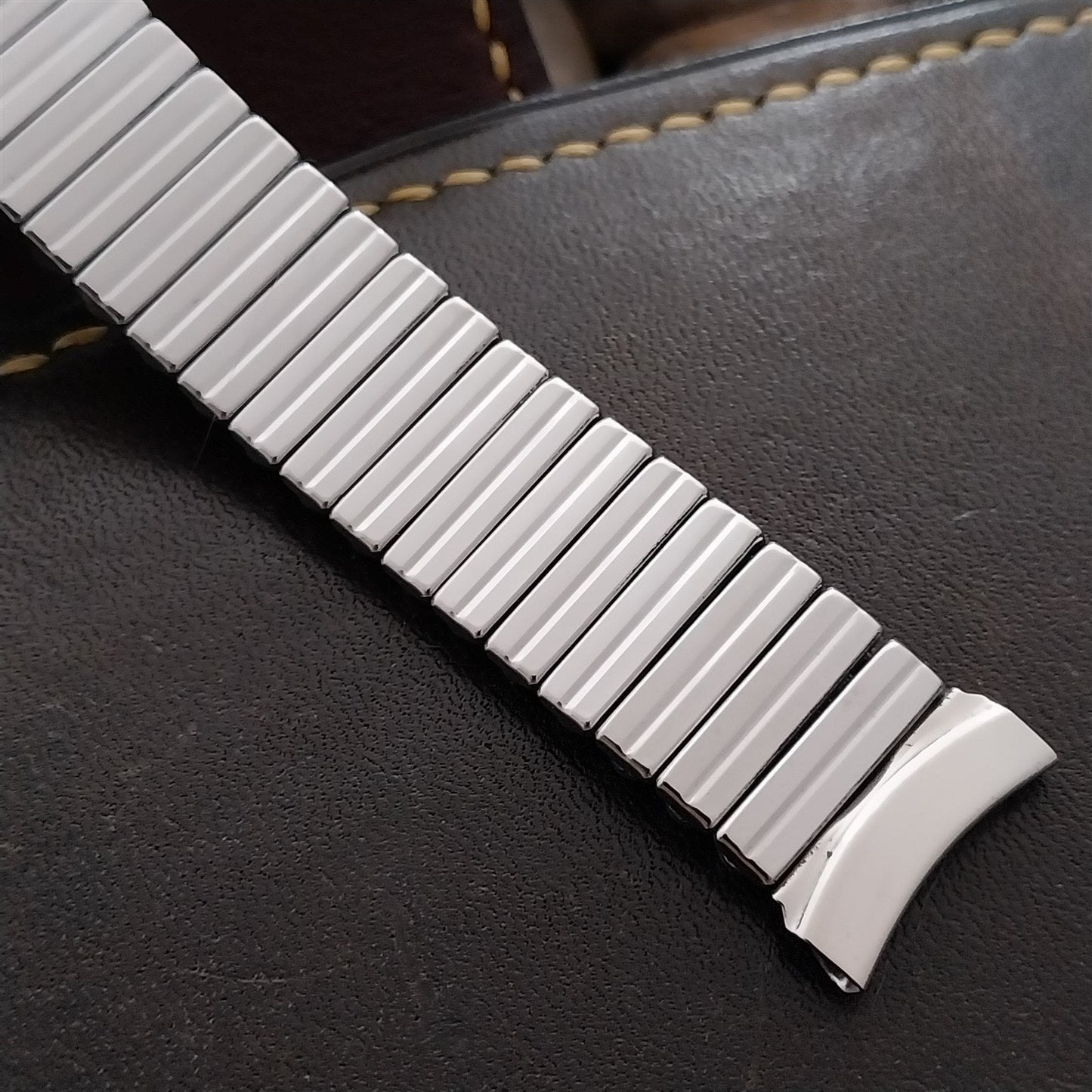 17mm 16mm 1950s-1960s Airflex Stainless Steel Classic Unused Vintage Watch Band