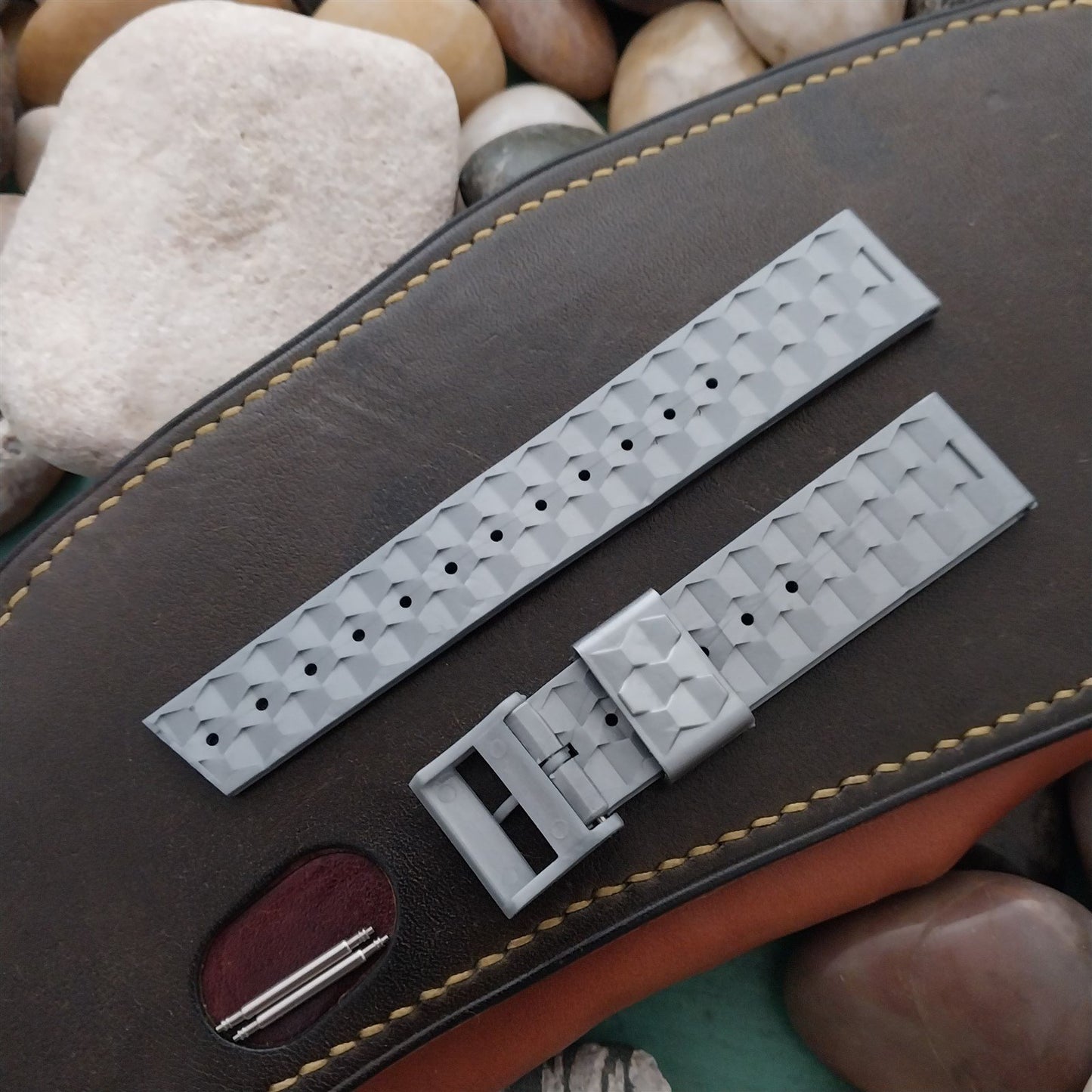 19mm Skindiver Gray Sea Horse Trident 1960s Diver Unused nos Vintage Watch Band