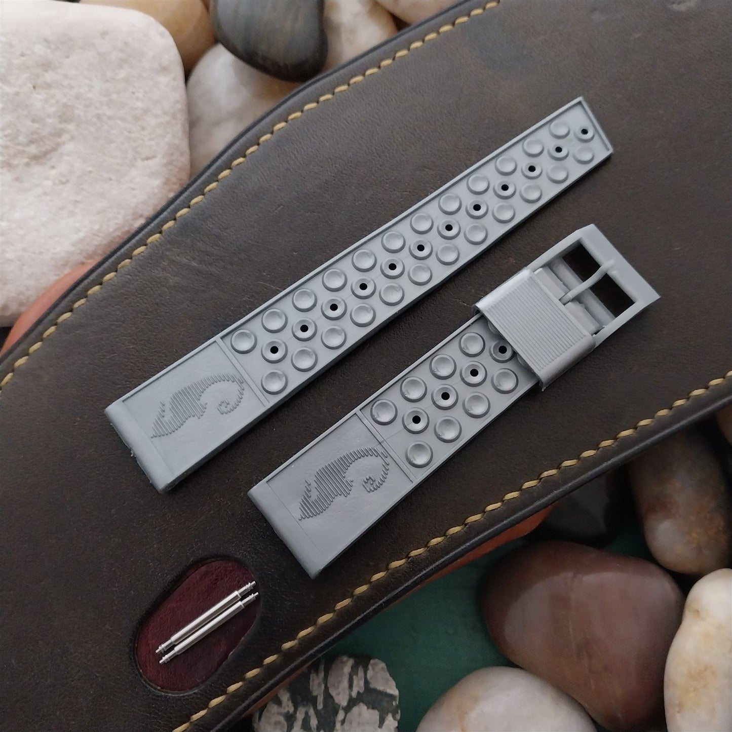 19mm Skindiver Gray Sea Horse Trident 1960s Diver Unused nos Vintage Watch Band