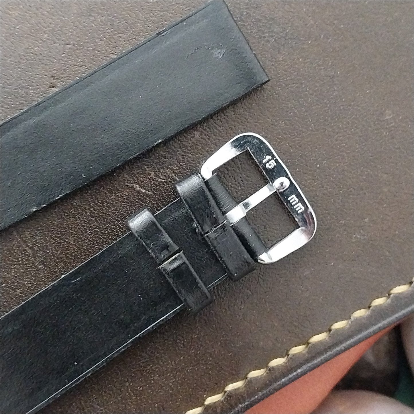 1960s 16mm Black Leather Classic Tapered Double-Keeper Unused Vintage Watch Band