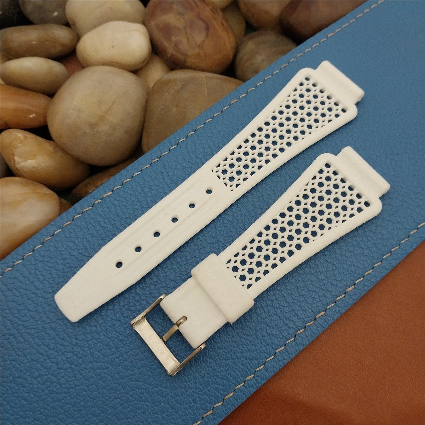 18mm Skindiver Swiss Ventilated Golay Playa White Classic Diver Watch Band nos