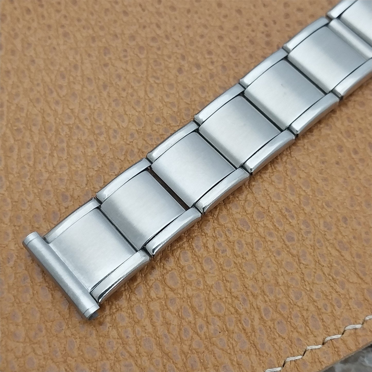 Vintage 18mm 16mm HC 55 Swiss Stainless Steel Stretch Classic 1960s Watch Band