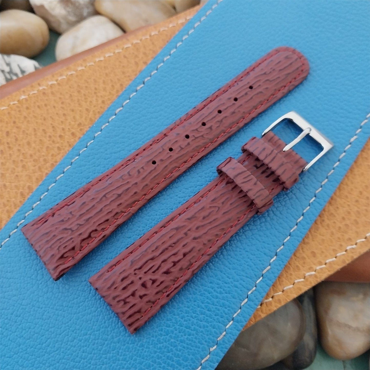 20mm Hadley Roma Tapered 20/16 Red Imitation Shark Unused Leather Watch Band