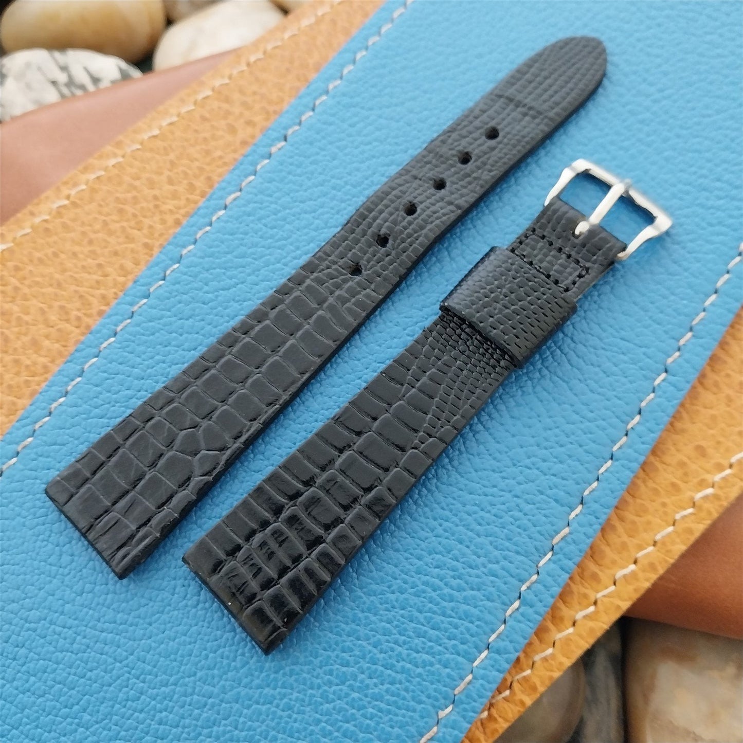 17mm Caravelle Bulova Black Leather Unused Classic 1970s Vintage Watch Band